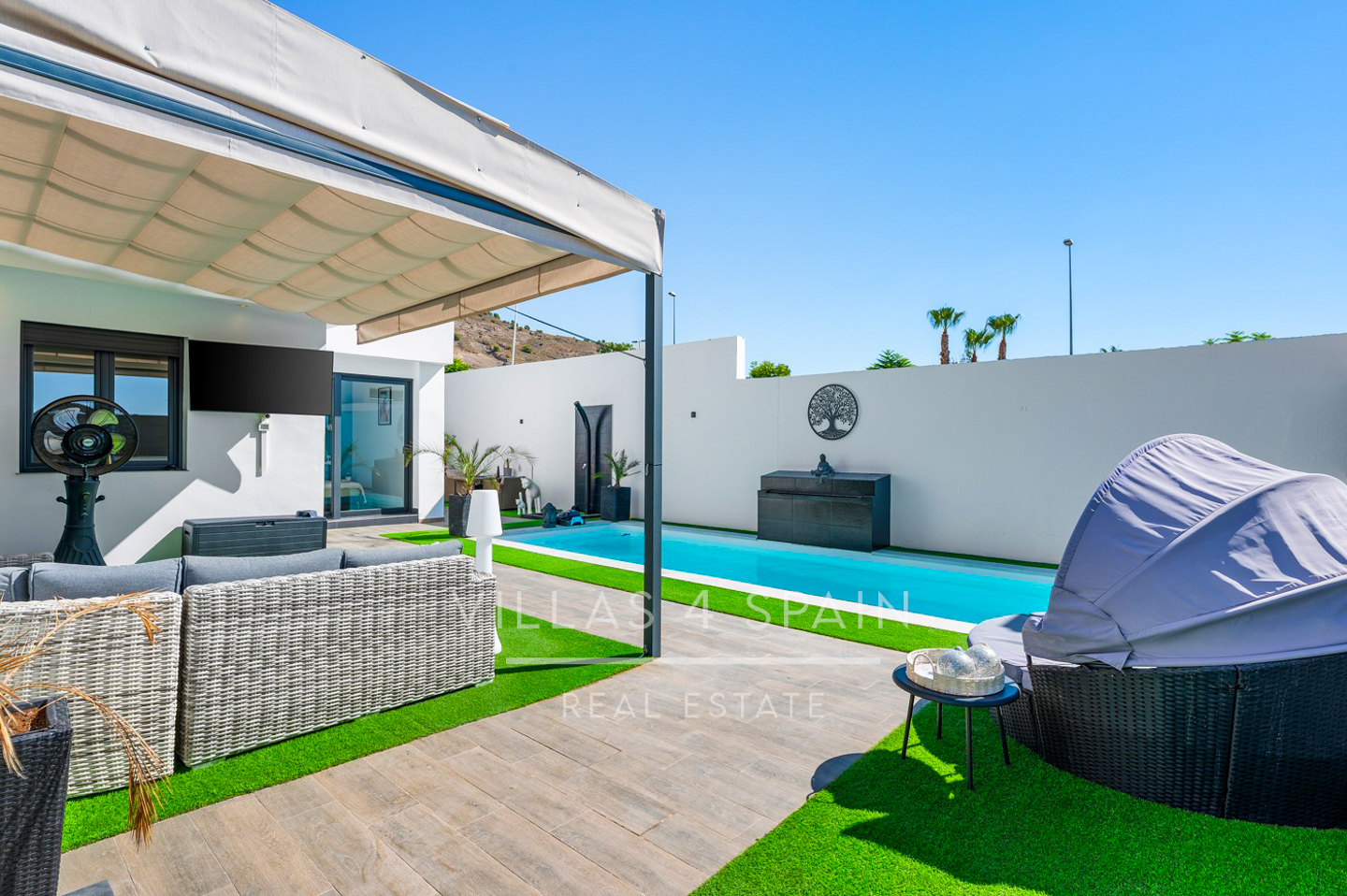 Resale - 4 Bed 2 Bath Villa with Private Pool and Parking in Las Kalendas Fortuna - calle camino de cieza - Murcia