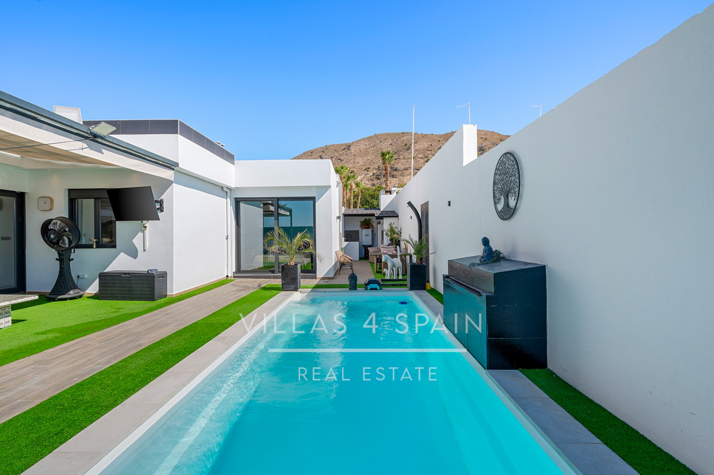 Resale - 4 Bed 2 Bath Villa with Private Pool and Parking in Las Kalendas Fortuna - calle camino de cieza - Murcia