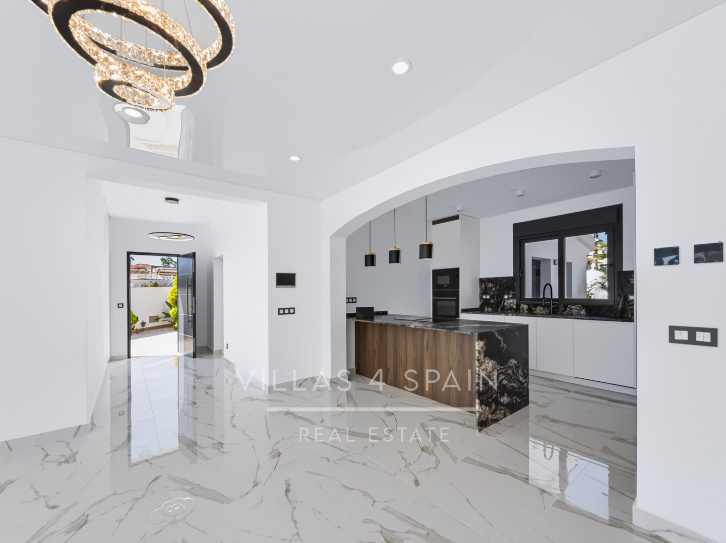 Resale - 5 Bed 4 Bath LUXURY CORNER PLOT VILLA with Pool IN CIUDAD QUESADA  -  - 