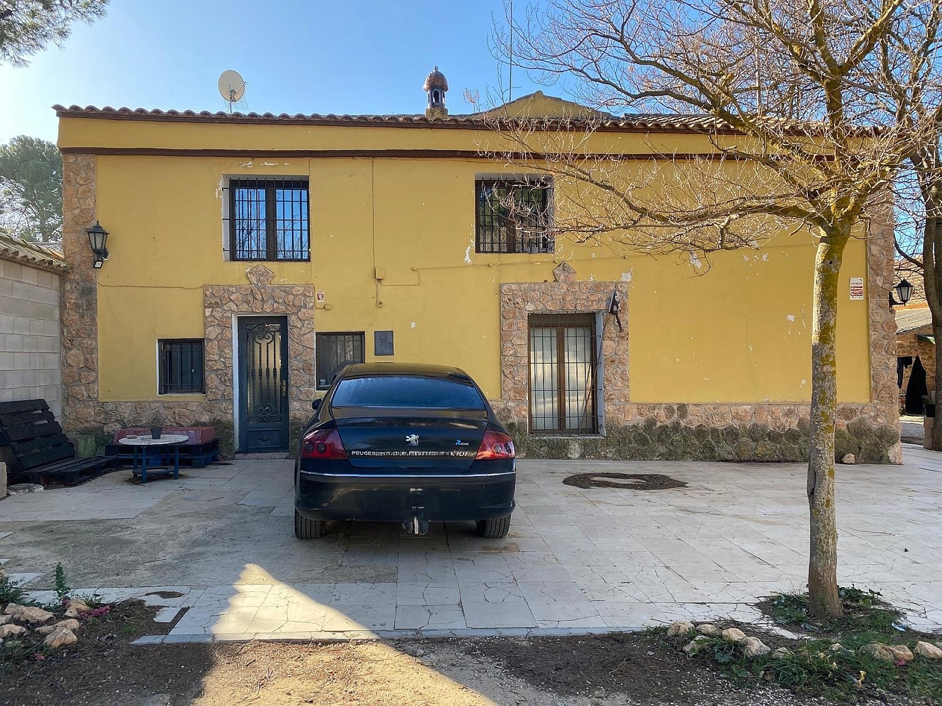 Resale - 7 Bedroom 1 Bathroom Village house in Yecla -  - Murcia