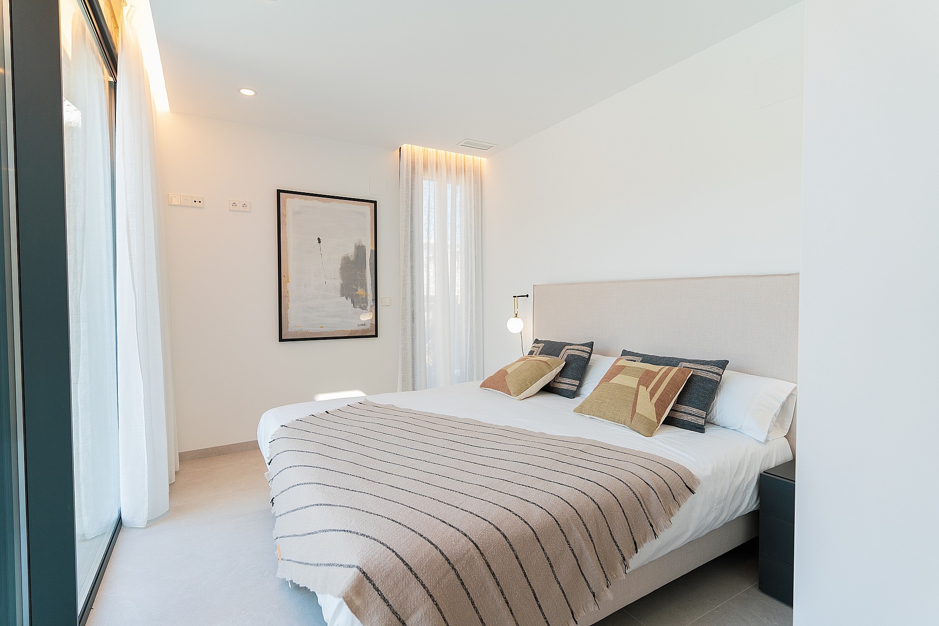 Resale - 4 Bedroom 4 Bathroom Villa in Rojales -  - Alicante