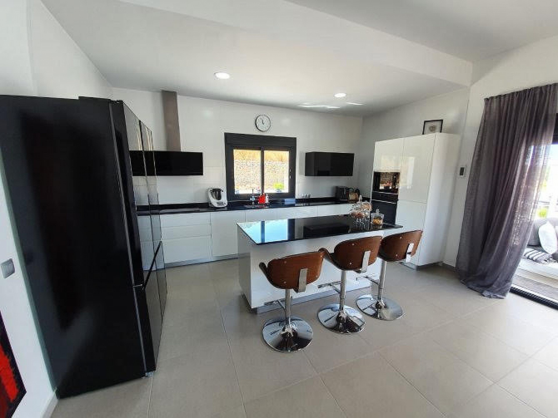 Resale - 3 Bedroom 3 Bathroom Villa in Macisvenda -  - Murcia