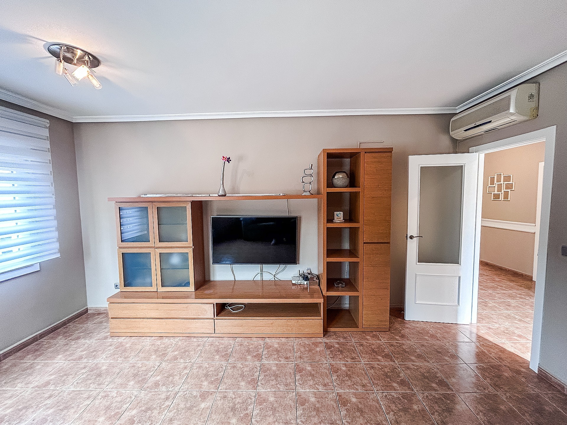 Resale - 5 Bedroom 2 Bathroom Townhouse in Pinoso -  - Alicante