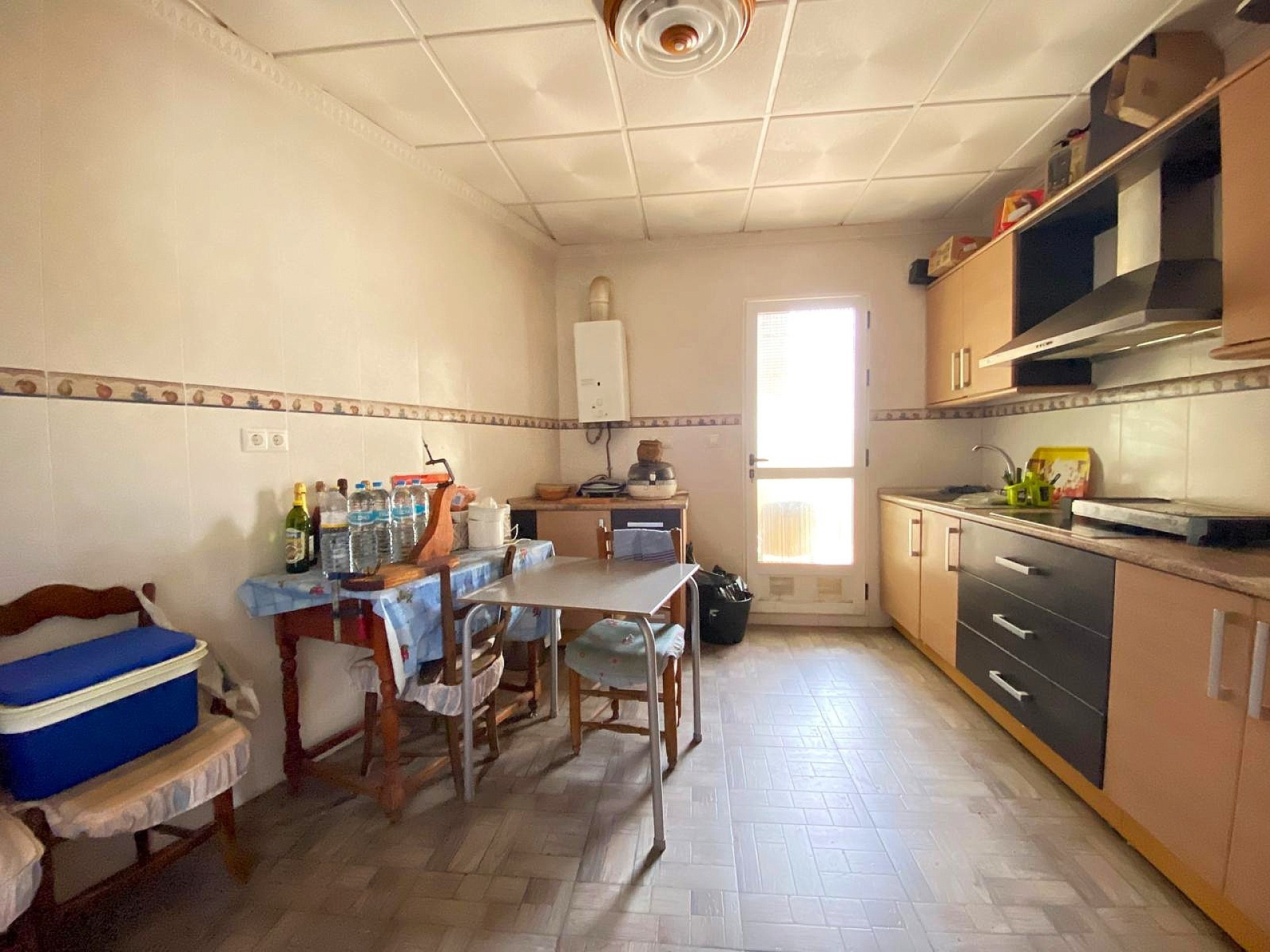 Resale - 7 Bedroom 1 Bathroom Village house in Pinoso -  - Alicante