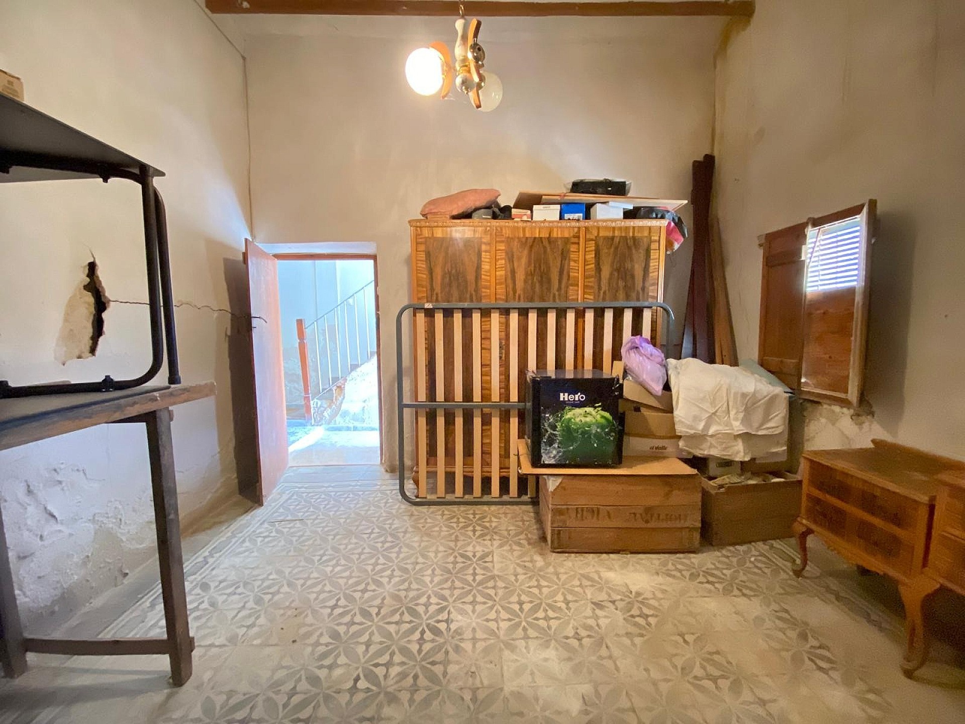 Resale - 7 Bedroom 1 Bathroom Village house in Pinoso -  - Alicante