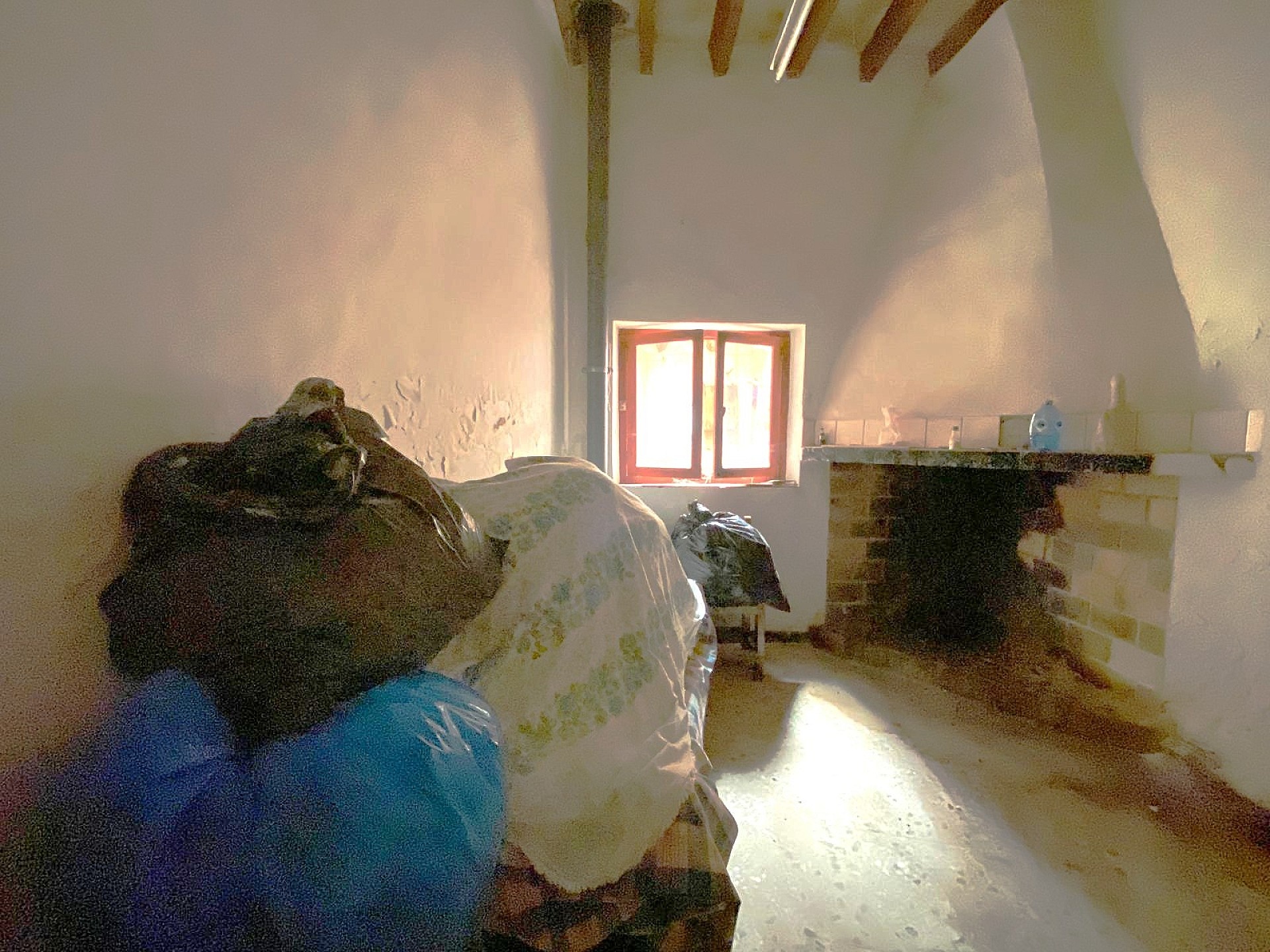 Resale - 7 Bedroom 1 Bathroom Village house in Pinoso -  - Alicante