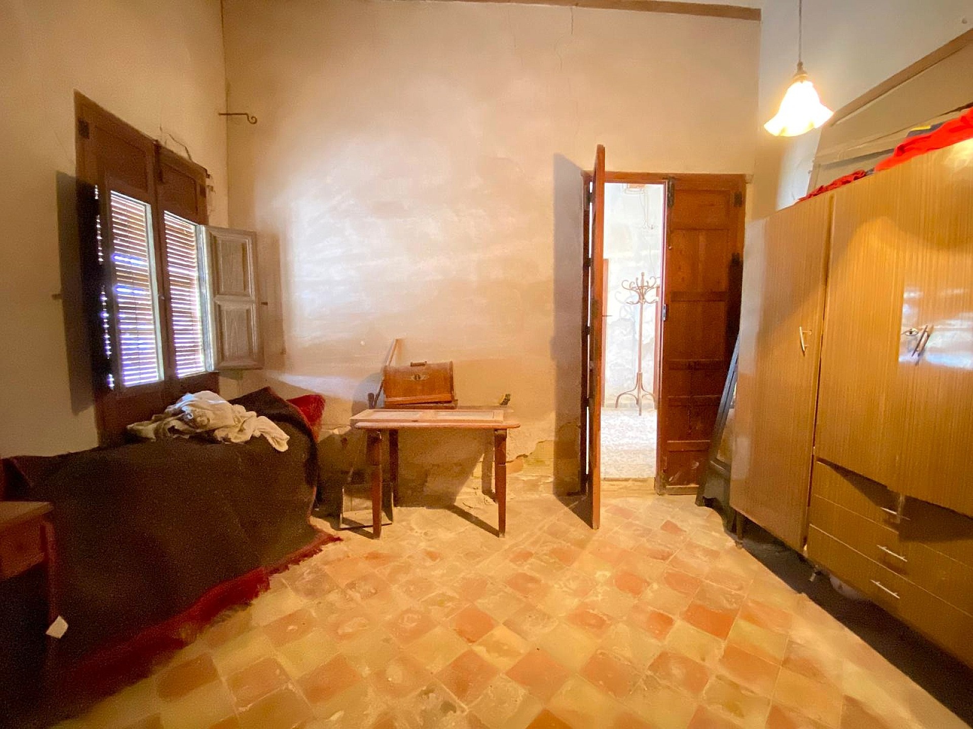 Resale - 7 Bedroom 1 Bathroom Village house in Pinoso -  - Alicante