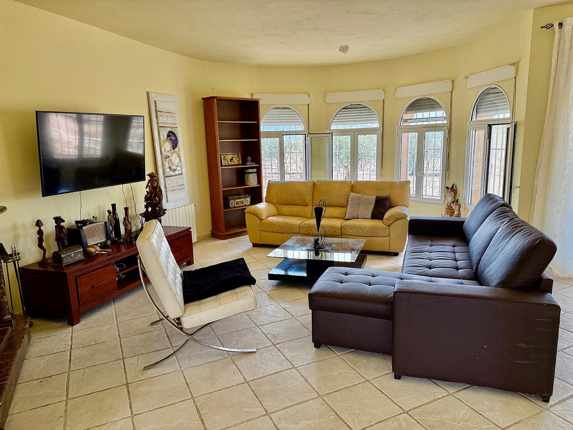 Resale - 3 Bedroom 3 Bathroom Villa in Onil -  - Alicante