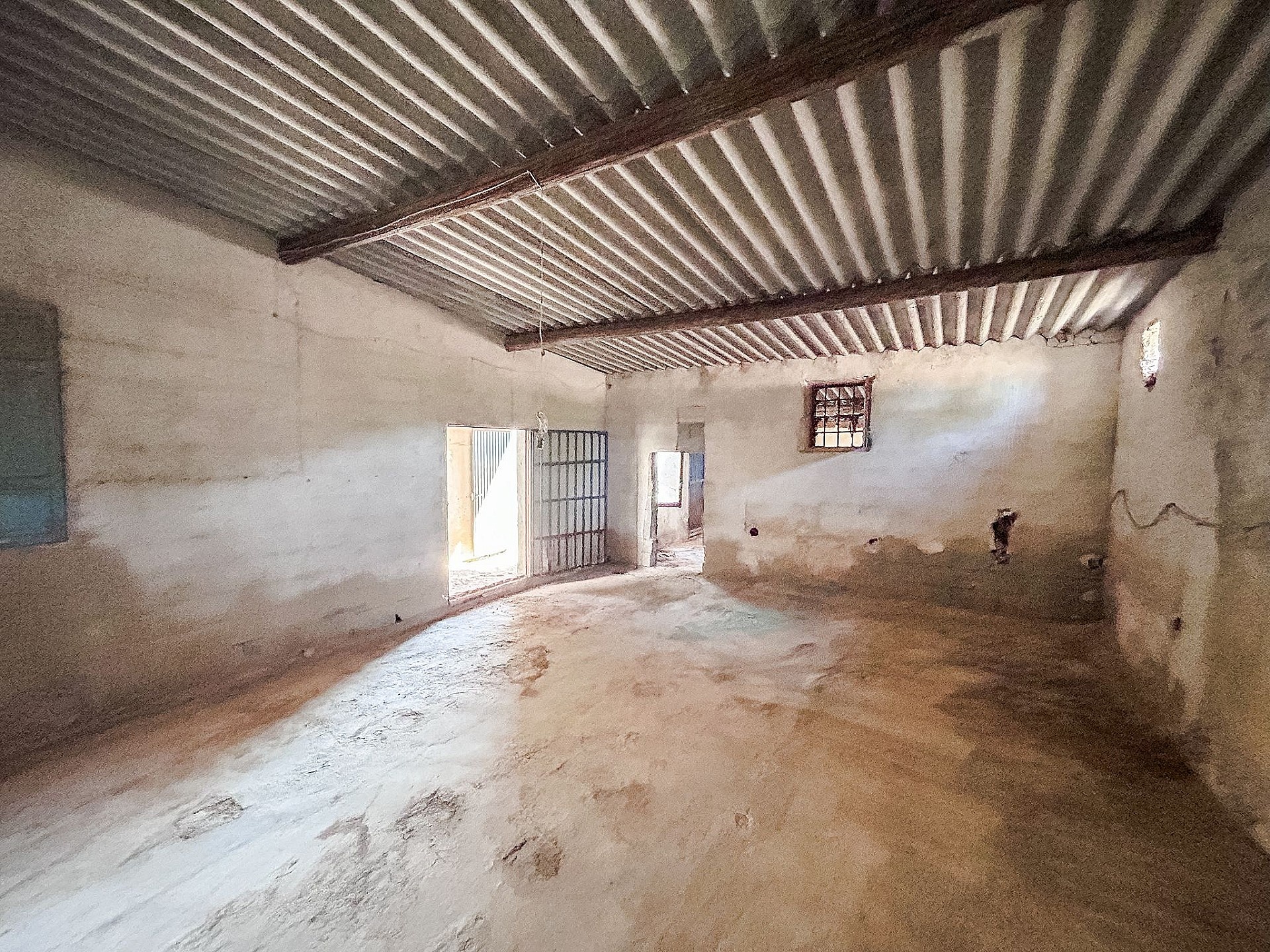 Resale - 3 Bedroom Country house in Monóvar -  - Alicante