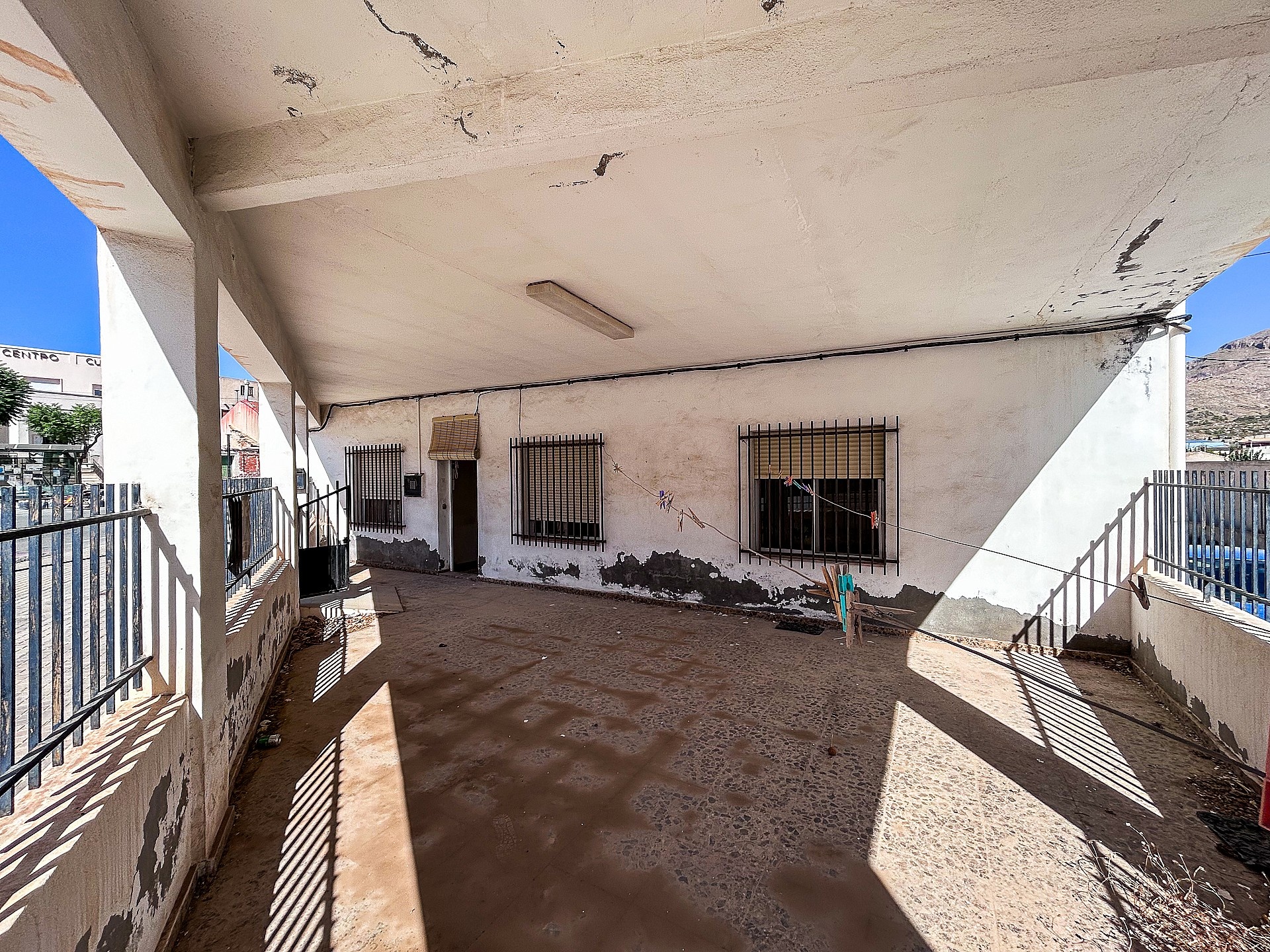 Resale - 6 Bedroom 1 Bathroom Townhouse in Macisvenda -  - Murcia