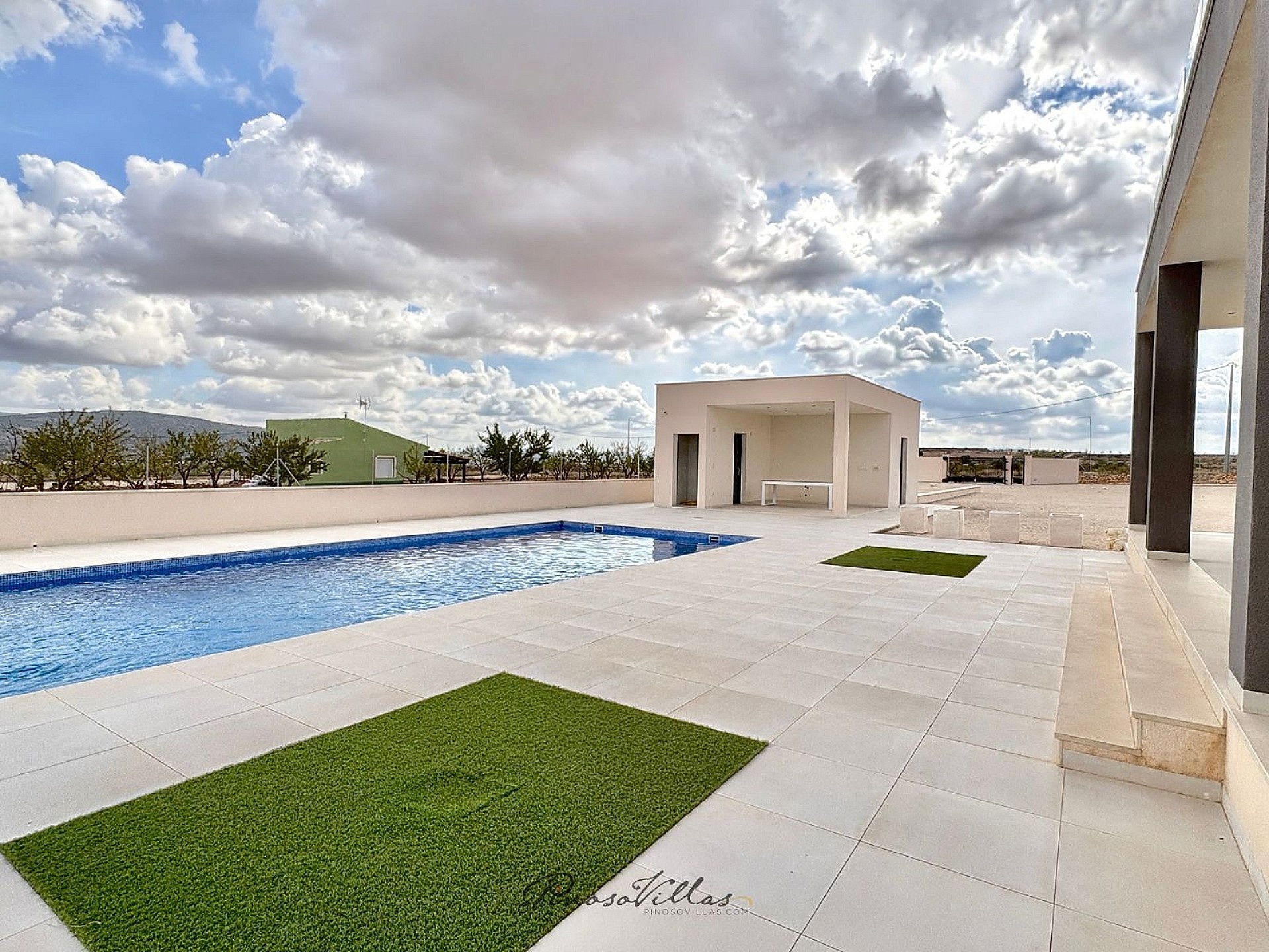 Resale - 3 Bedroom 3 Bathroom Villa in Pinoso -  - Alicante