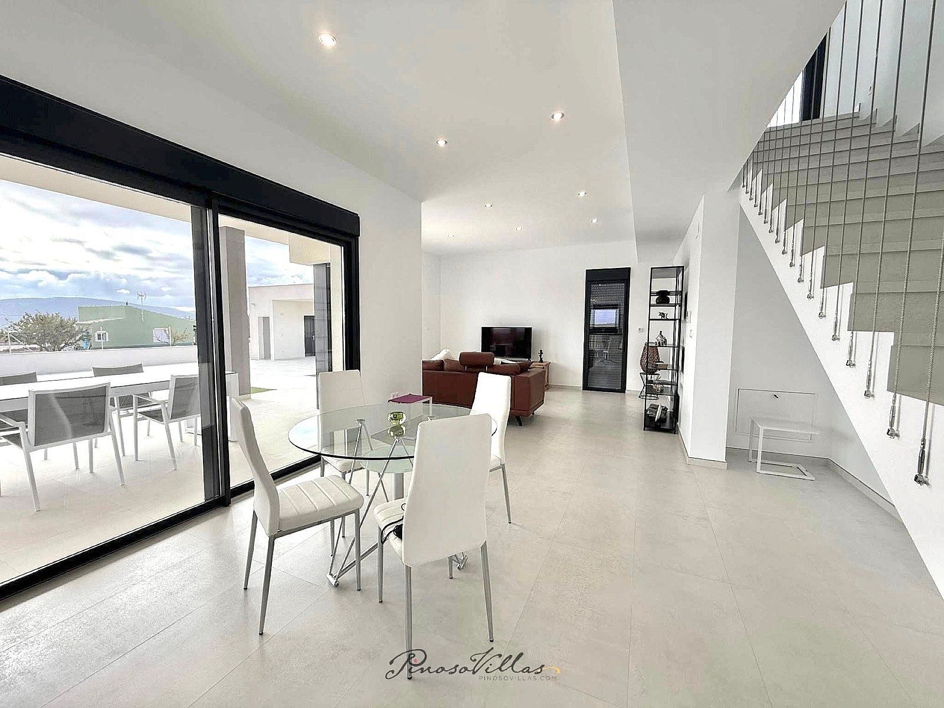 Resale - 3 Bedroom 3 Bathroom Villa in Pinoso -  - Alicante