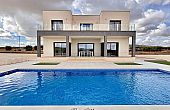 3 Bedroom 3 Bathroom Villa in Pinoso