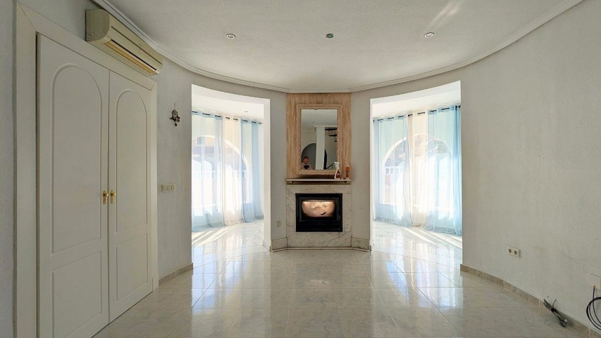 Resale - 3 Bedroom 2 Bathroom Villa in Ciudad Quesada -  - Alicante