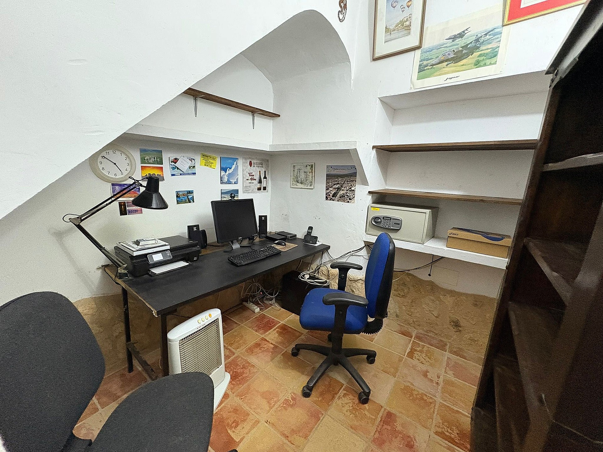 Resale - 5 Bedroom 2 Bathroom Semi-detached in Pinoso -  - Alicante