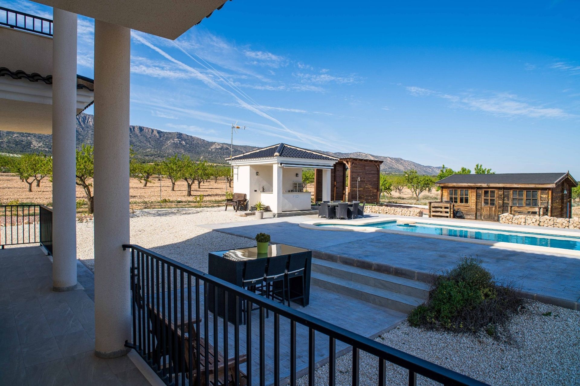 Resale - 3 Bedroom 2 Bathroom Villa in Pinoso -  - Alicante