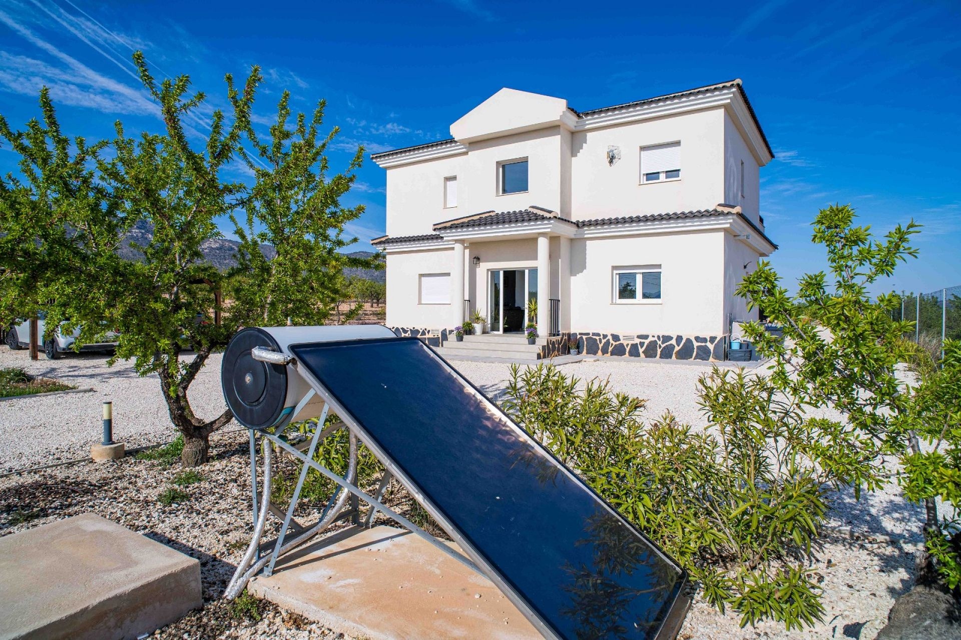 Resale - 3 Bedroom 2 Bathroom Villa in Pinoso -  - Alicante