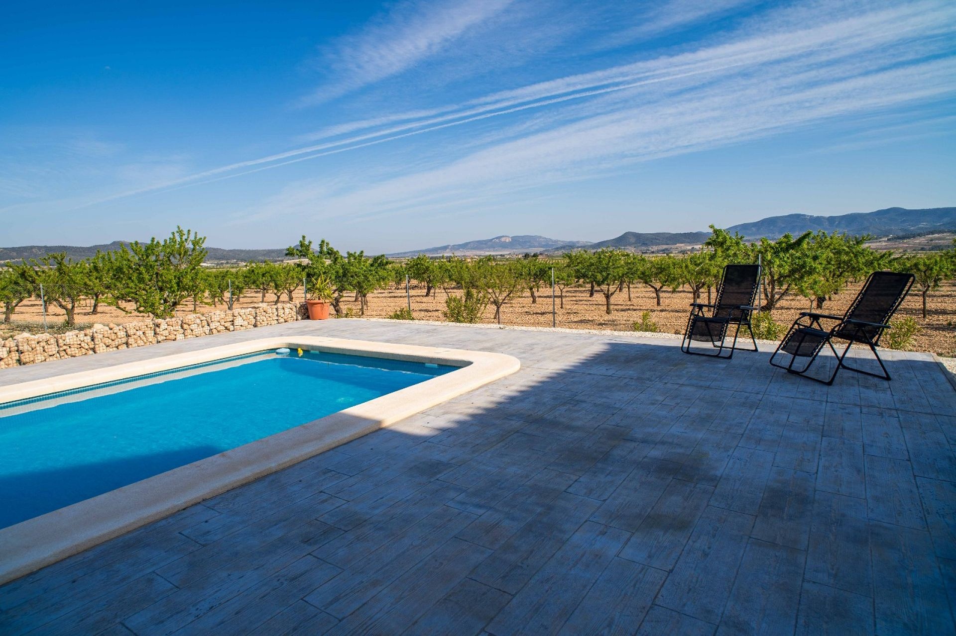 Resale - 3 Bedroom 2 Bathroom Villa in Pinoso -  - Alicante