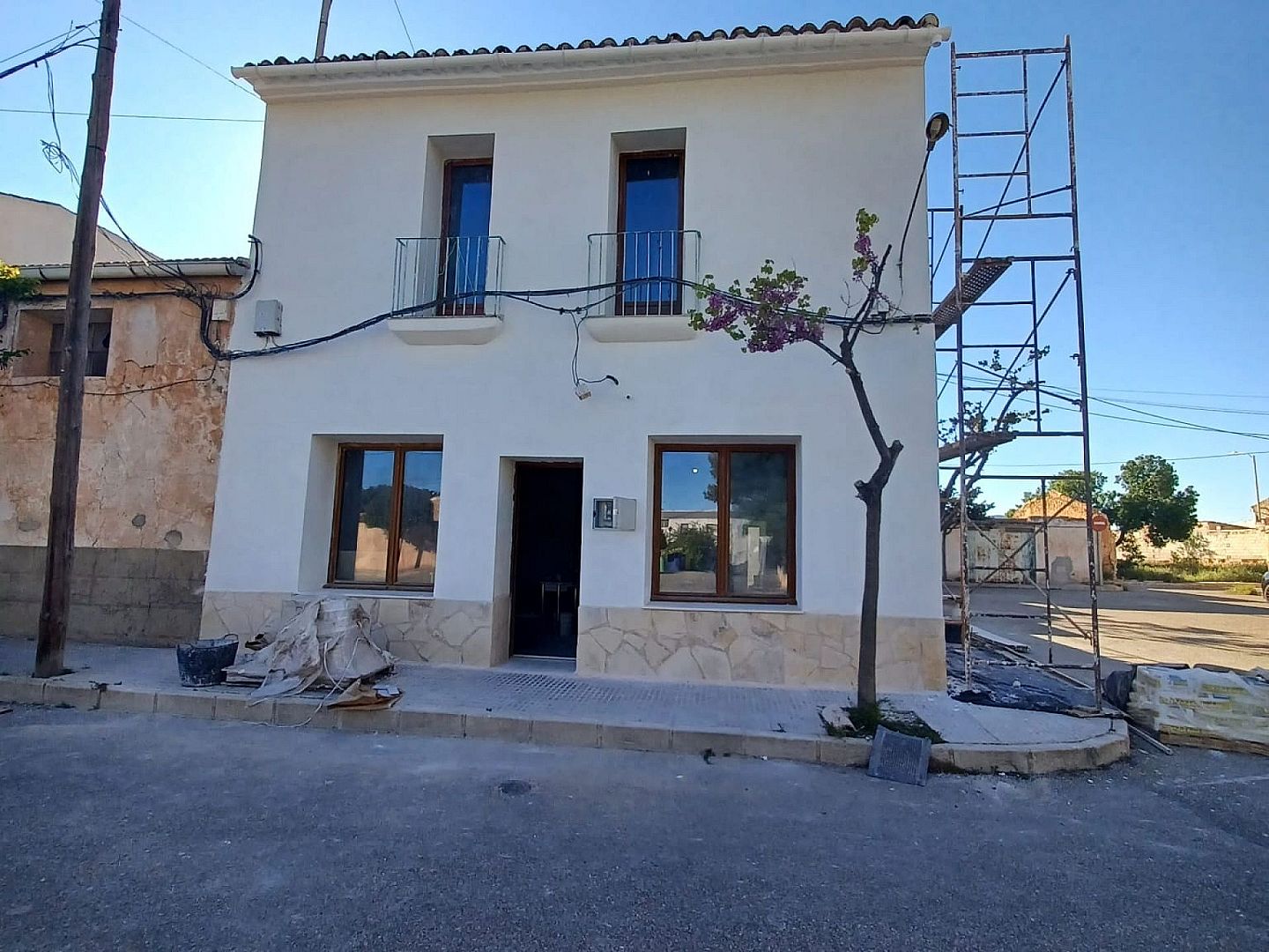 4 Bedroom 2 Bathroom Village house in Pinoso
