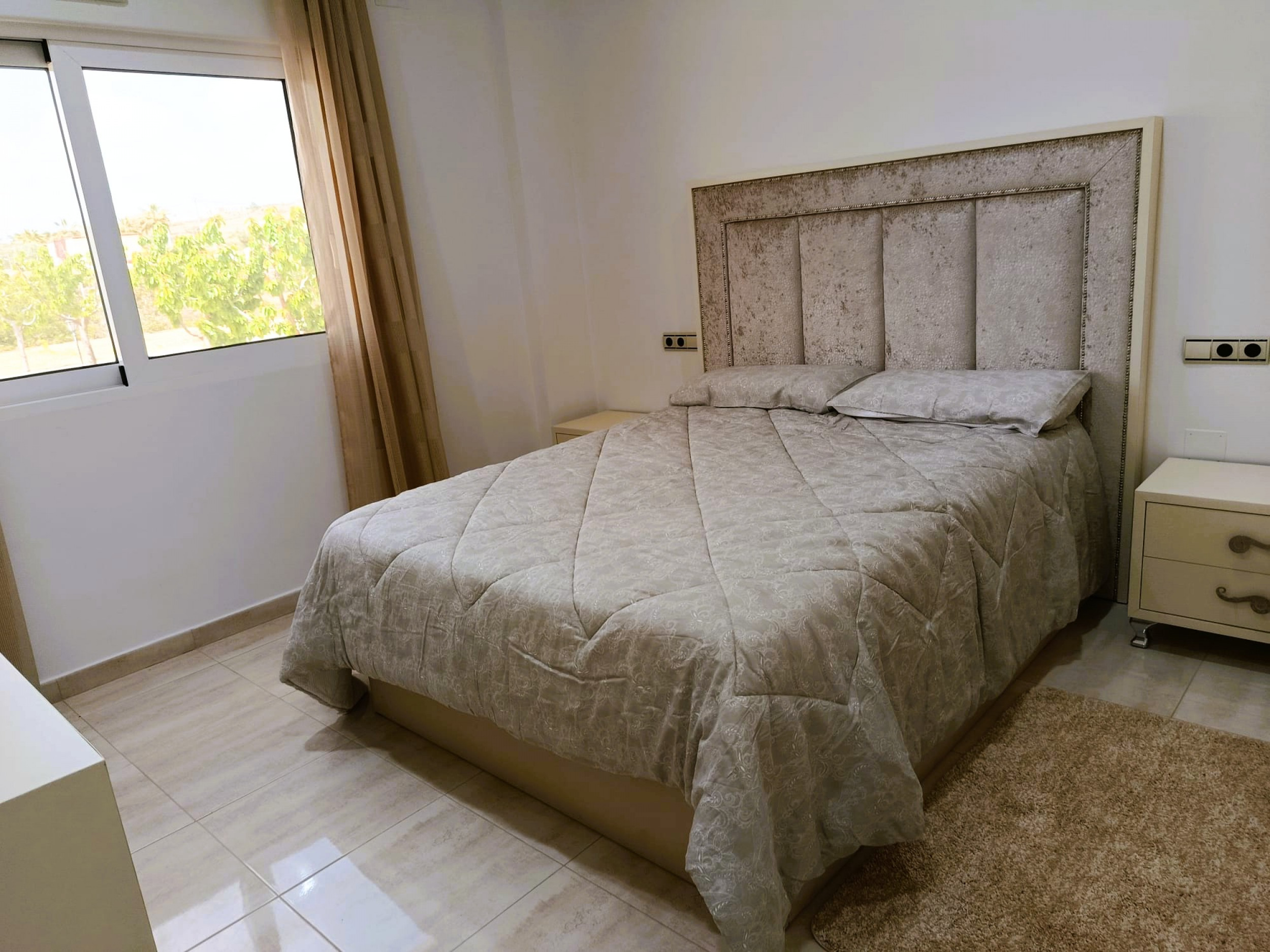 Resale - 4 Bedroom 4 Bathroom Villa in Pinoso -  - Alicante