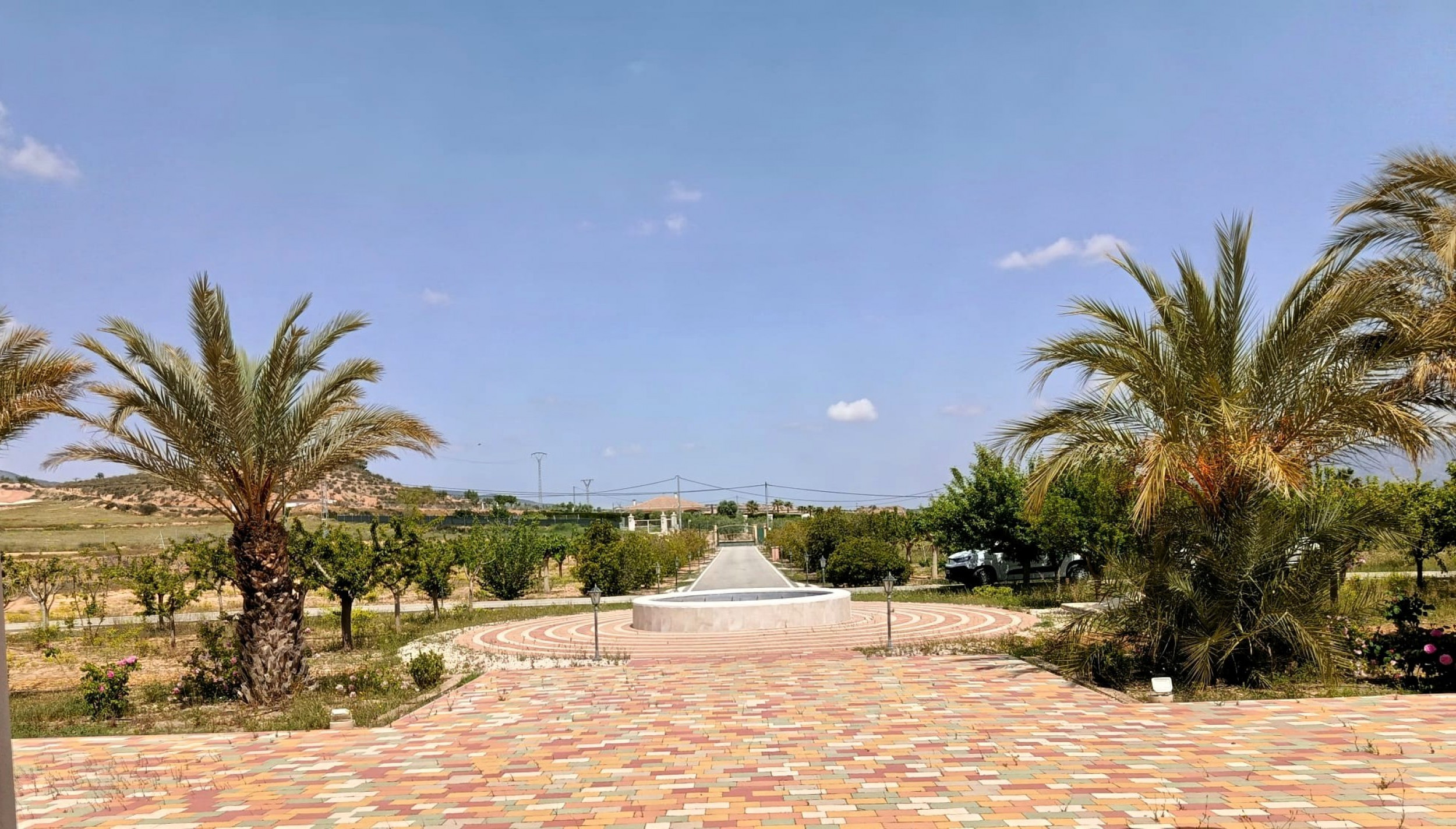 Resale - 4 Bedroom 4 Bathroom Villa in Pinoso -  - Alicante