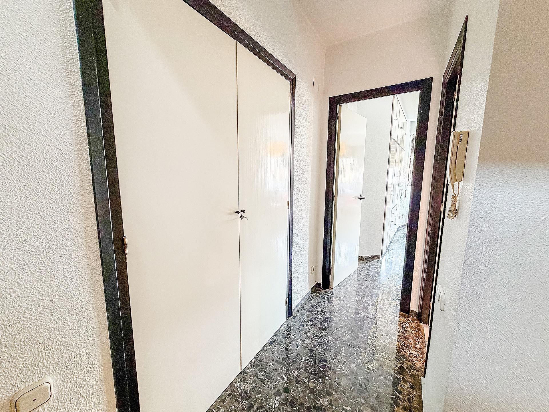 Resale - 4 Bedroom 2 Bathroom Townhouse in Yecla -  - Murcia