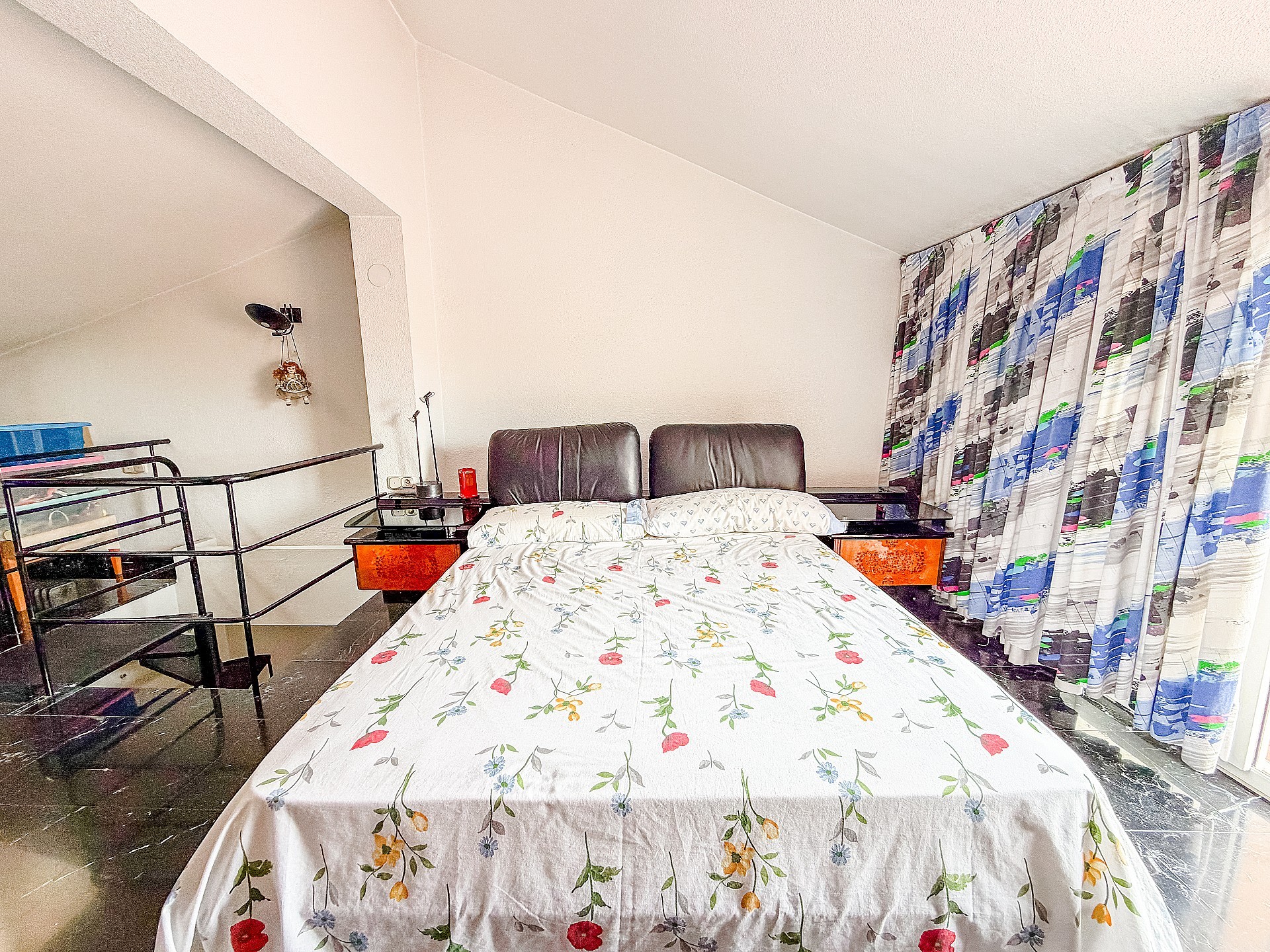 Resale - 4 Bedroom 2 Bathroom Townhouse in Yecla -  - Murcia