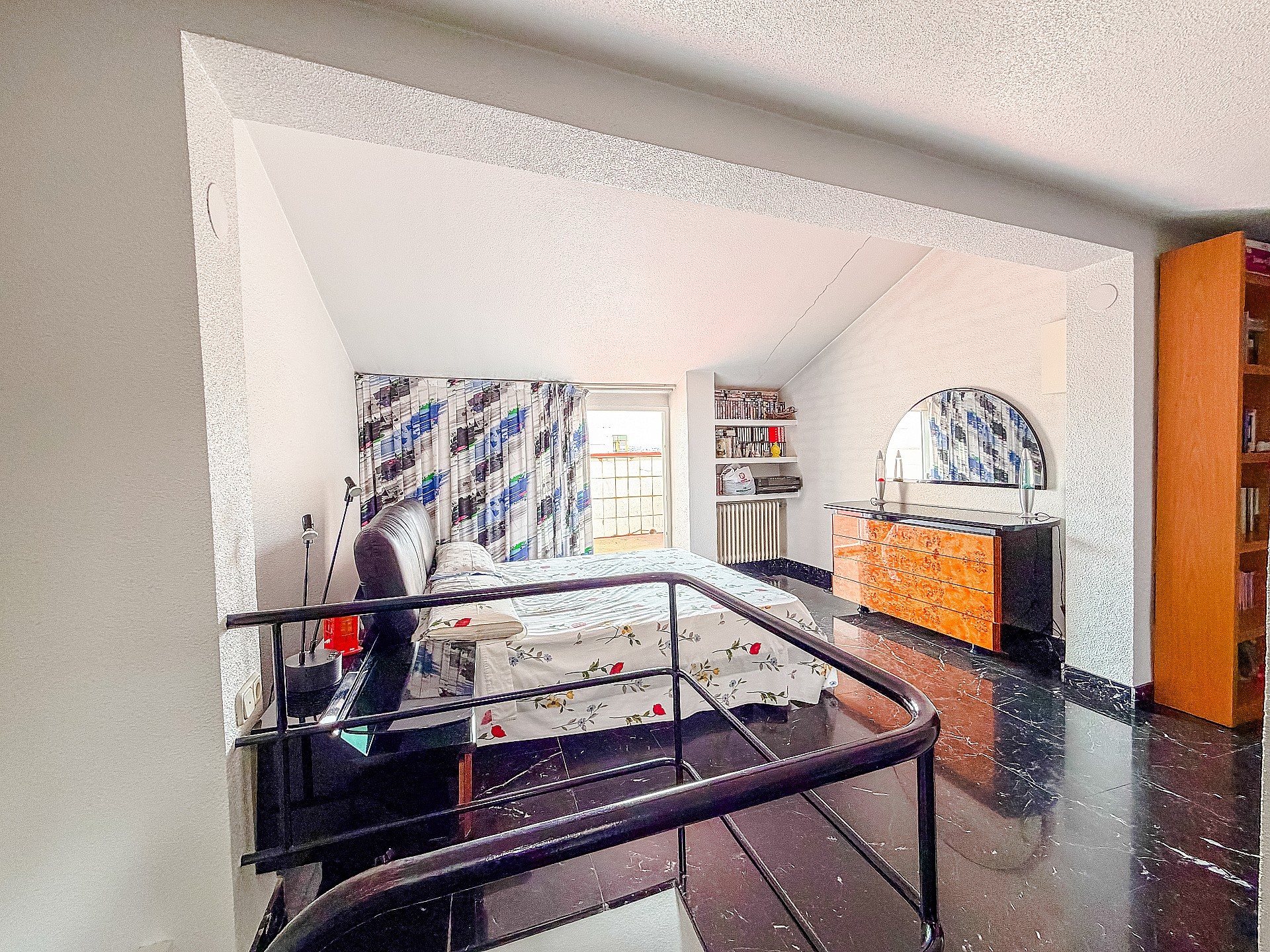 Resale - 4 Bedroom 2 Bathroom Townhouse in Yecla -  - Murcia