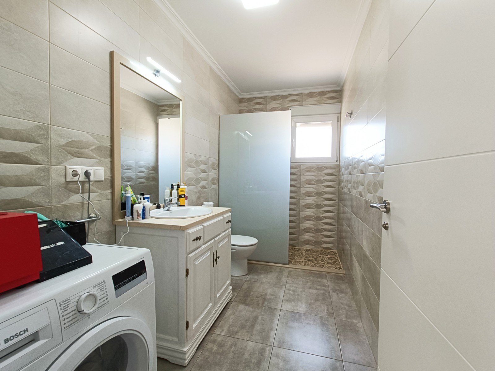 Resale - 4 Bedroom 2 Bathroom Villa in Pinoso -  - Alicante