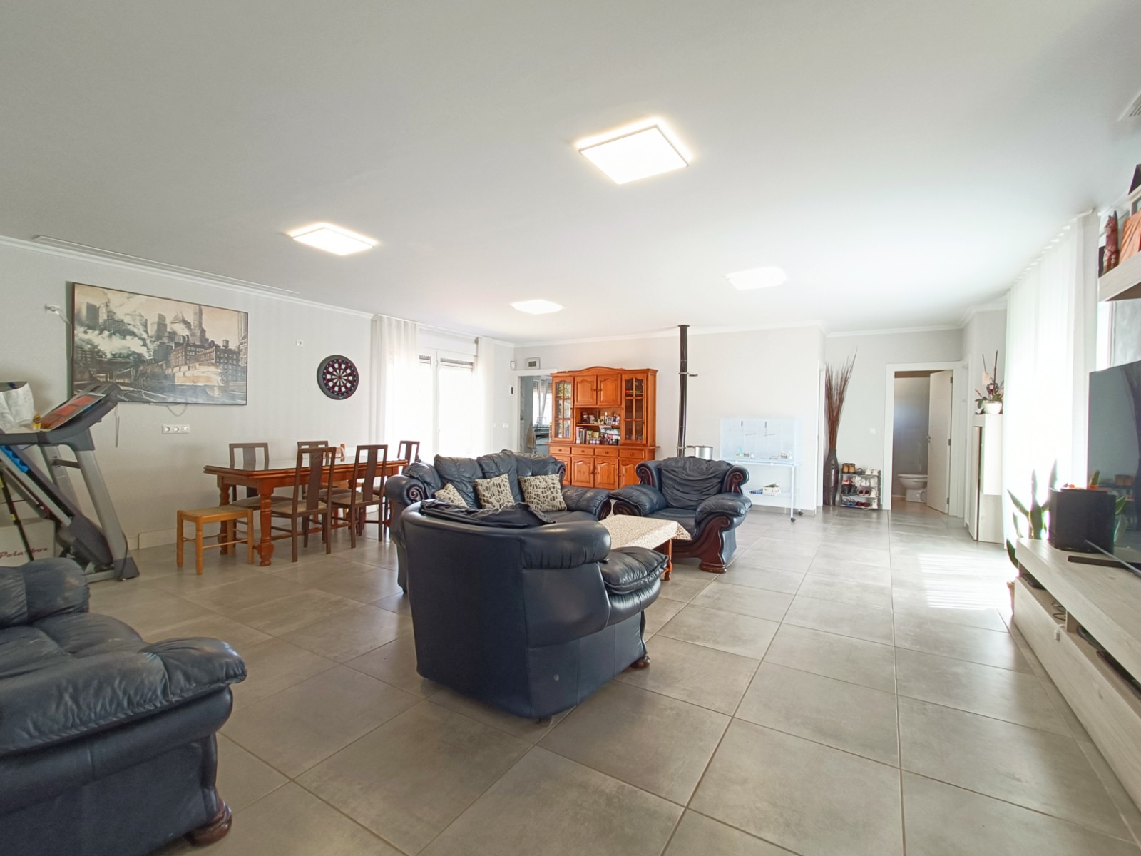 Resale - 4 Bedroom 2 Bathroom Villa in Pinoso -  - Alicante