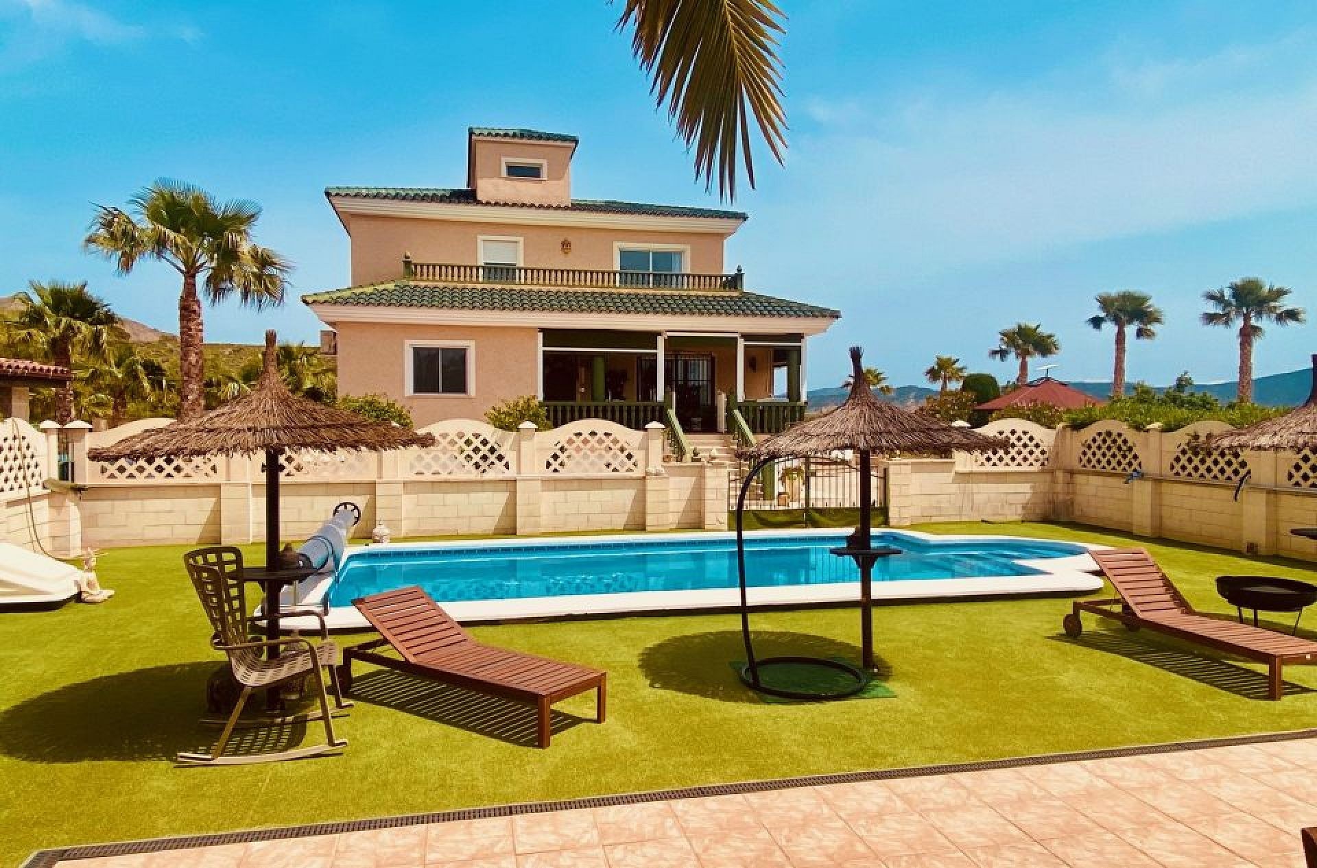 Resale - 4 Bedroom 3 Bathroom Villa in Macisvenda -  - Murcia