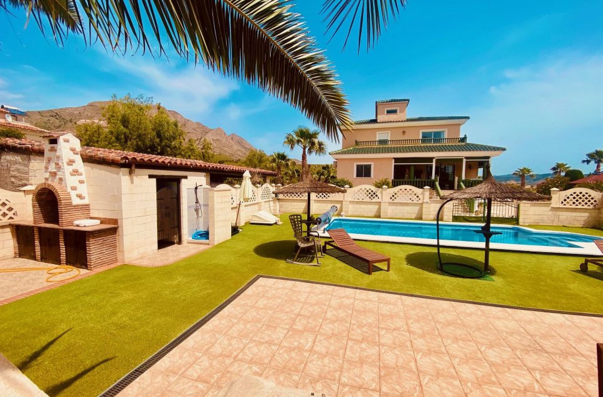Resale - 4 Bedroom 3 Bathroom Villa in Macisvenda -  - Murcia