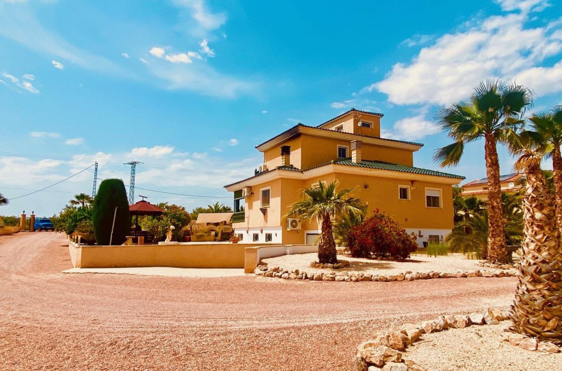 Resale - 4 Bedroom 3 Bathroom Villa in Macisvenda -  - Murcia