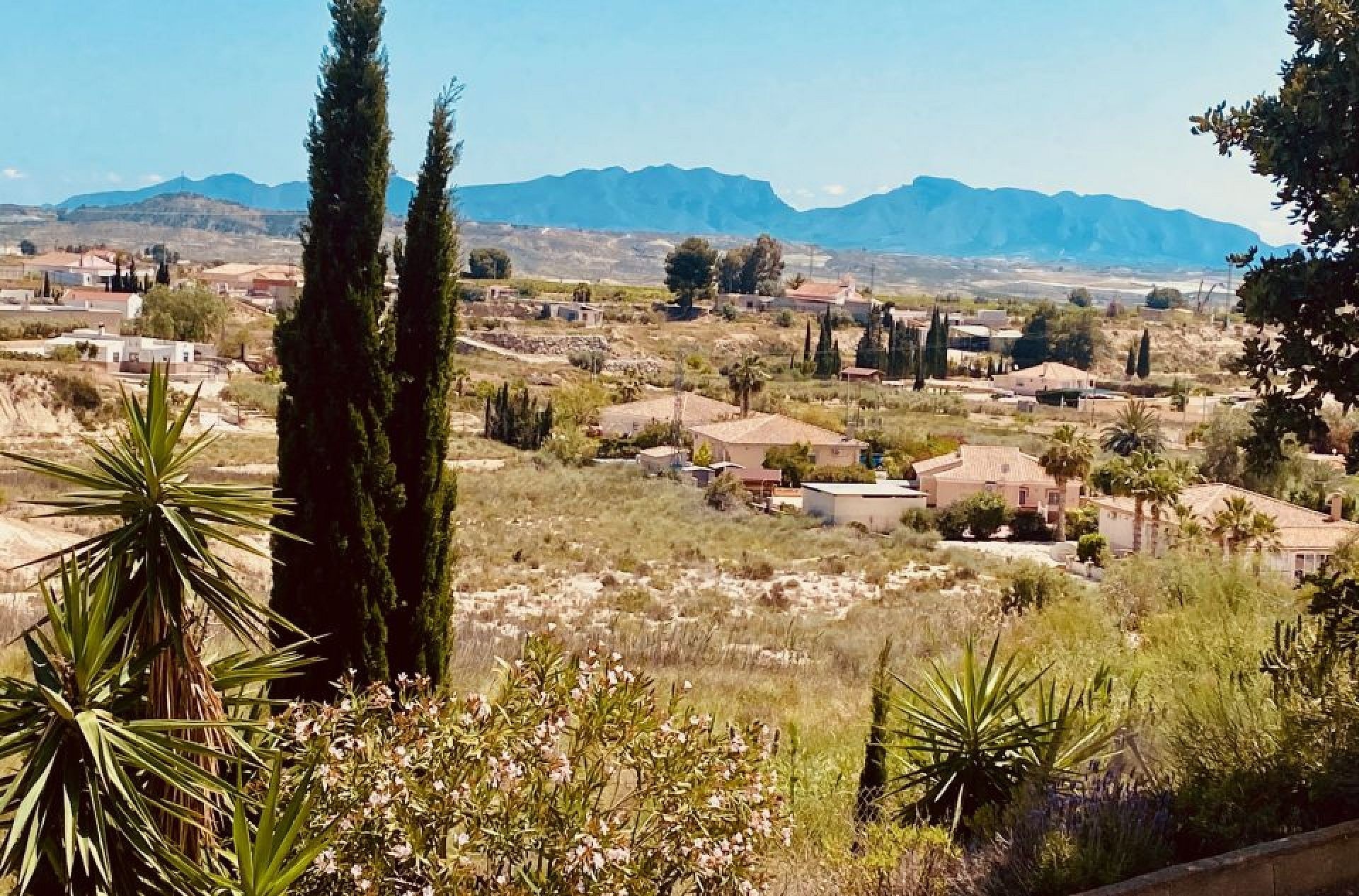 Resale - 2 Bedroom 3 Bathroom Villa in Fortuna -  - Murcia