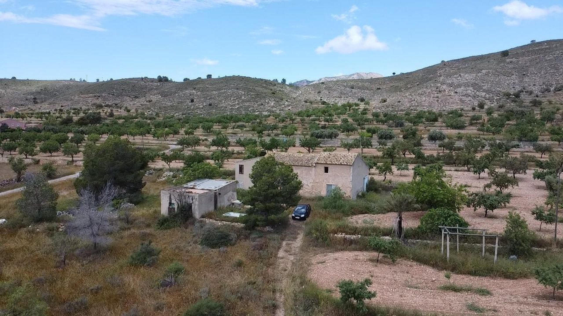 Resale - 5 Bedroom 2 Bathroom Restoration Project in Hondón de las Nieves -  - Alicante