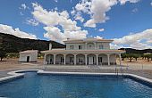 4 Bedroom 4 Bathroom Villa in Sax