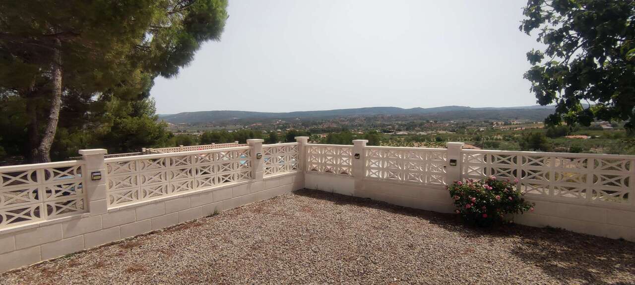 Resale - 9 Bedroom 6 Bathroom Commercial in Ayora - , Ayora, Valencia, Spain - Valencia