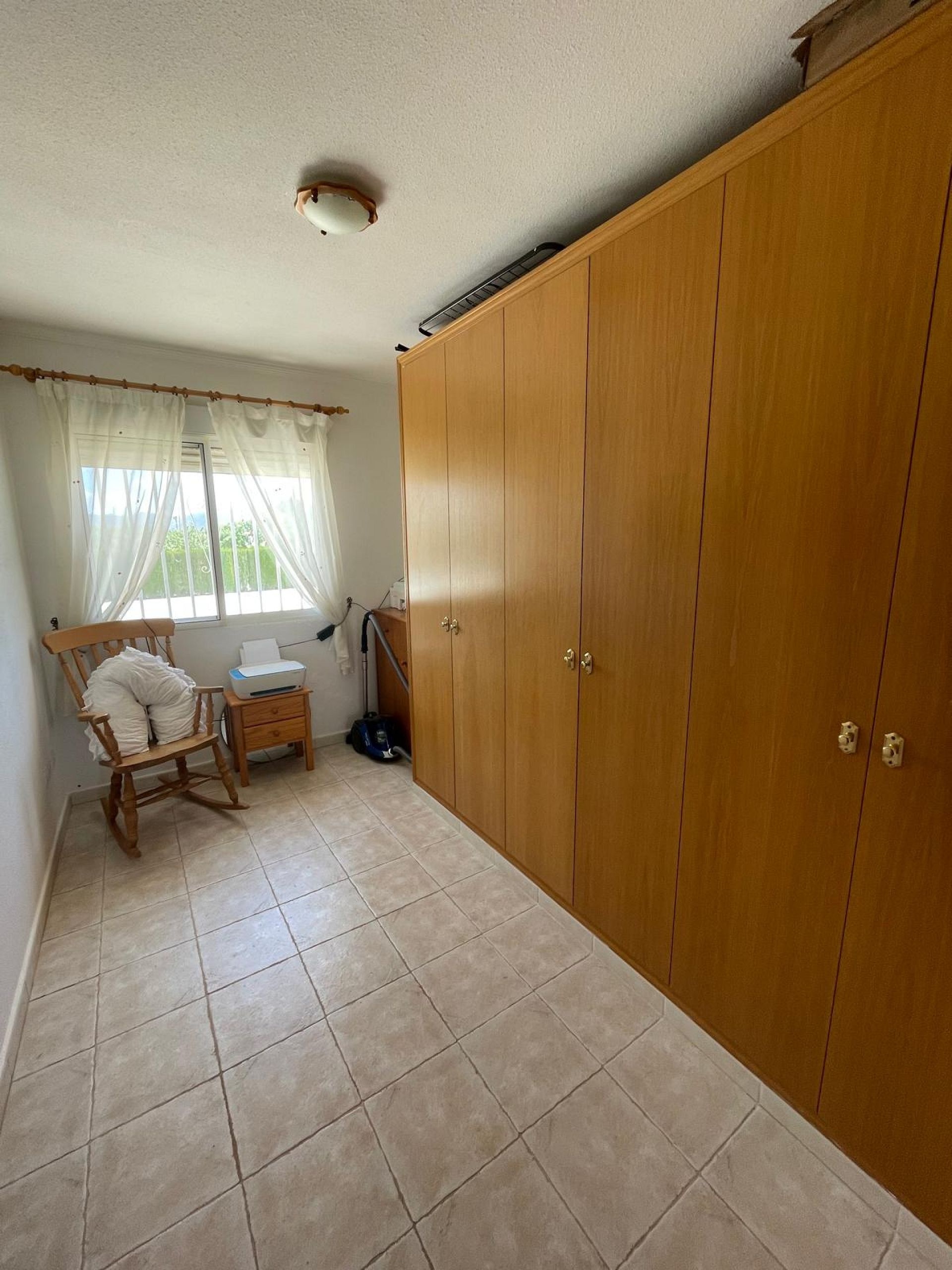Resale - 4 Bedroom 3 Bathroom Villa in Pinoso -  - Alicante