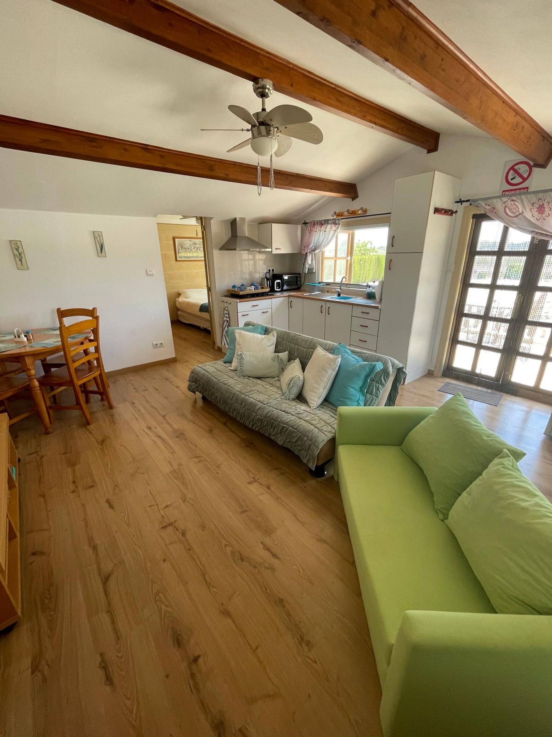 Resale - 4 Bedroom 3 Bathroom Villa in Pinoso -  - Alicante