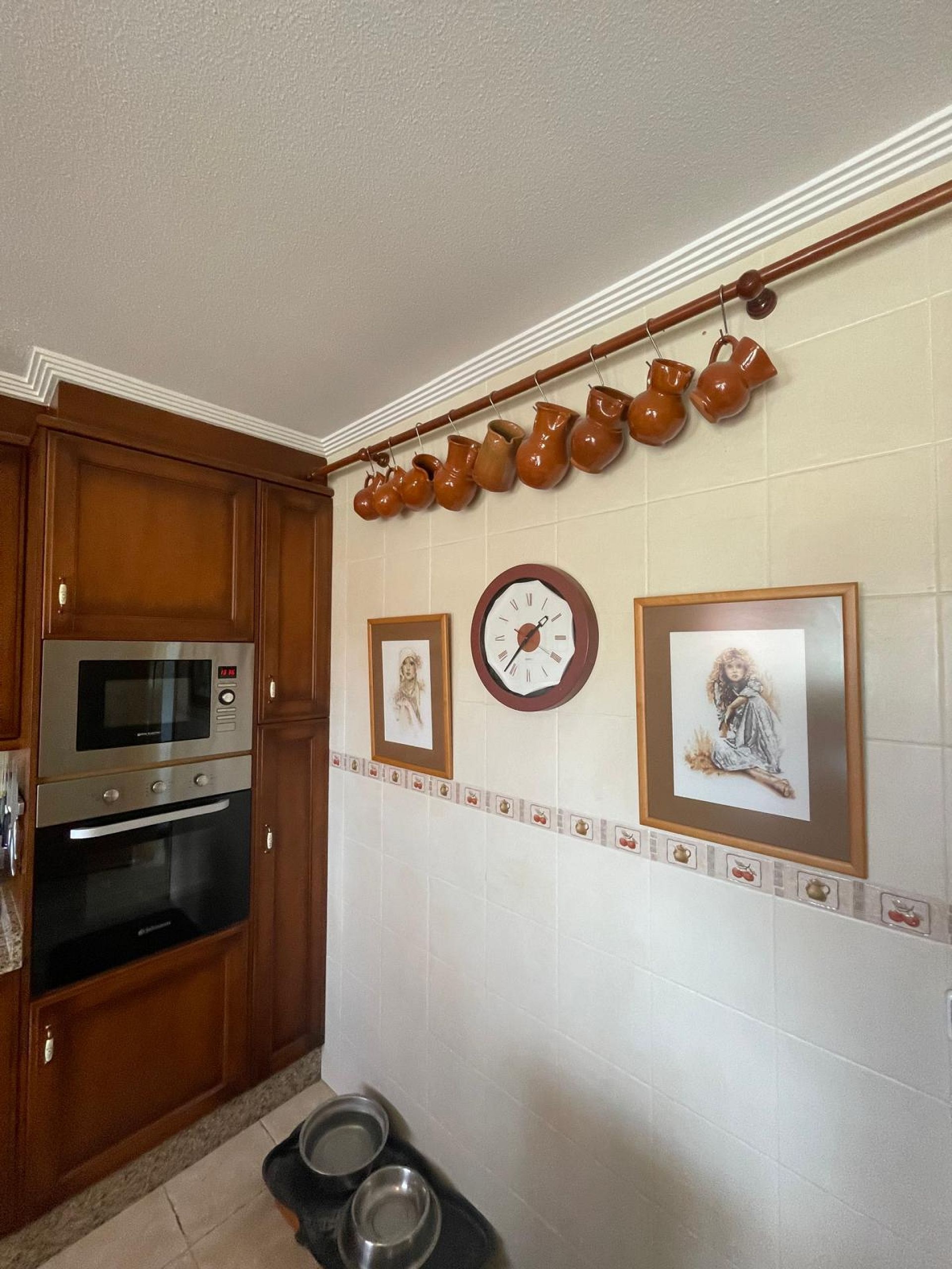 Resale - 4 Bedroom 3 Bathroom Villa in Pinoso -  - Alicante