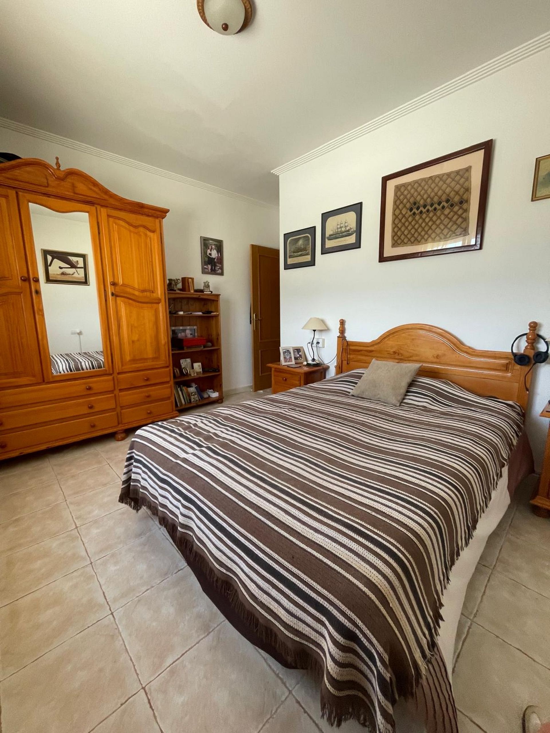 Resale - 4 Bedroom 3 Bathroom Villa in Pinoso -  - Alicante