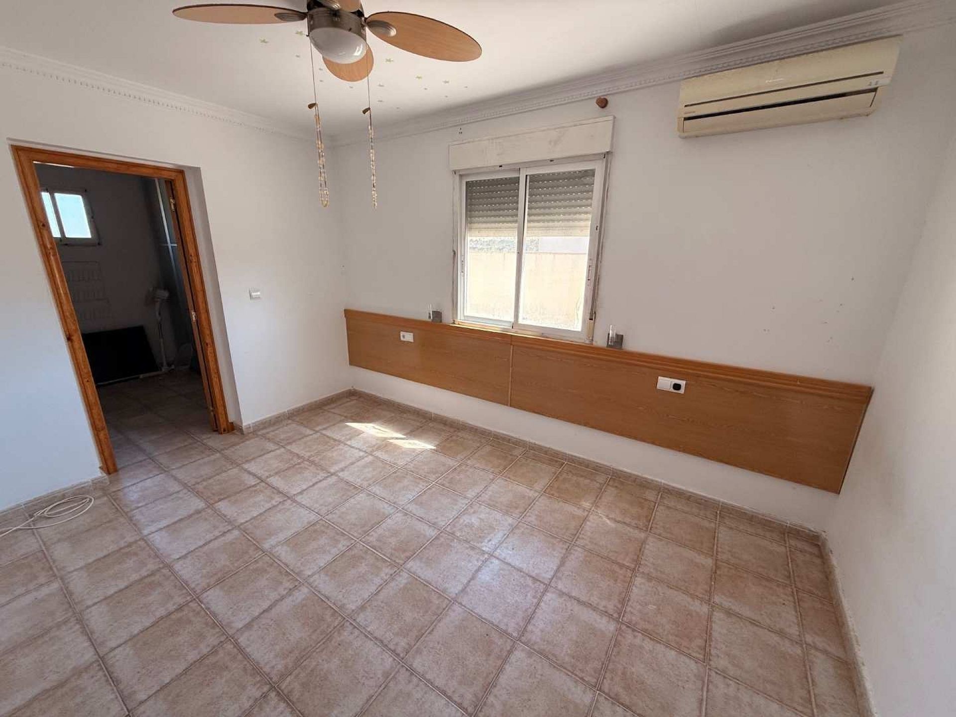 Resale - 3 Bedroom 2 Bathroom Villa in Macisvenda -  - Murcia