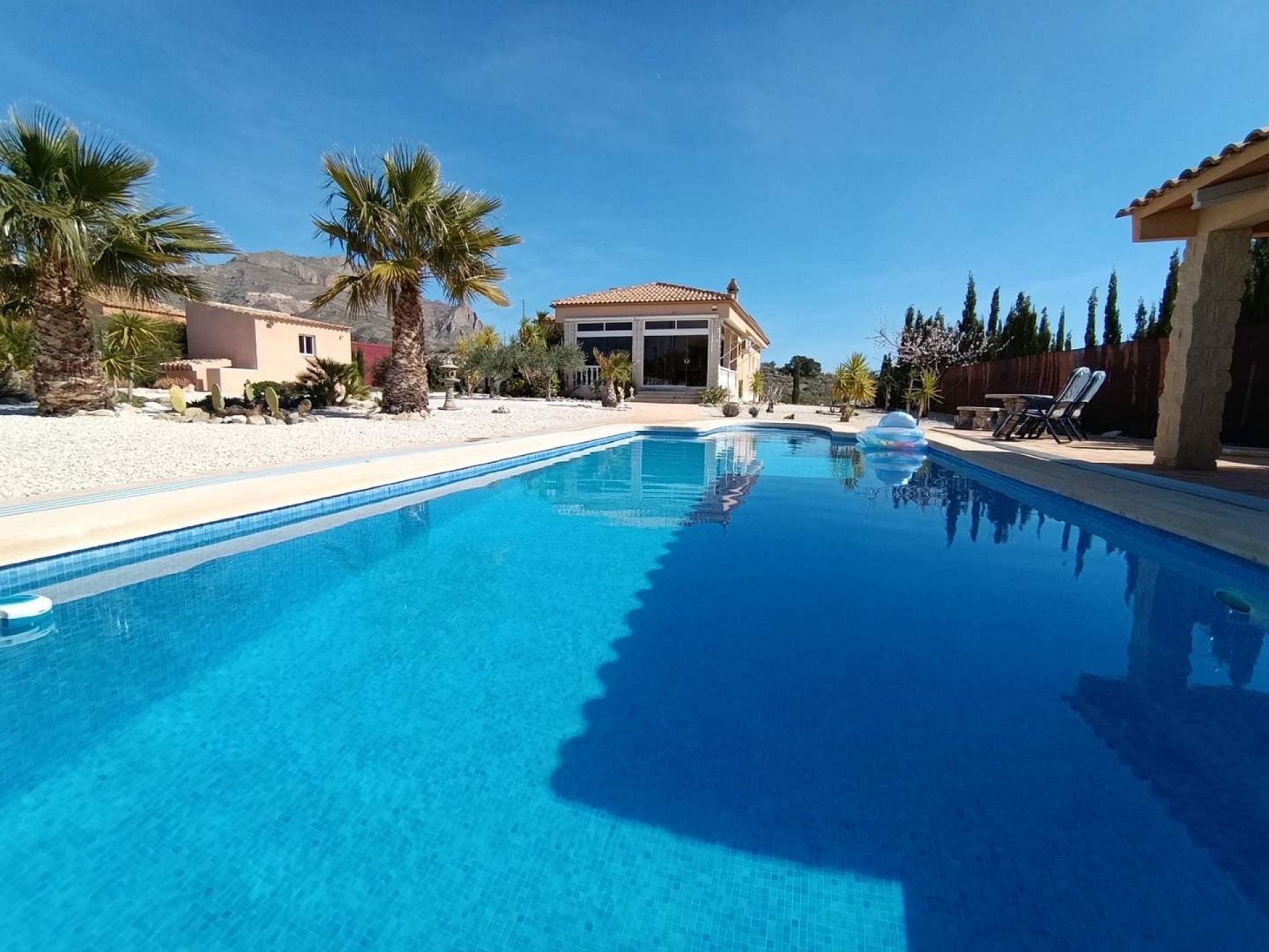 Resale - 3 Bedroom 2 Bathroom Villa in Macisvenda -  - Murcia