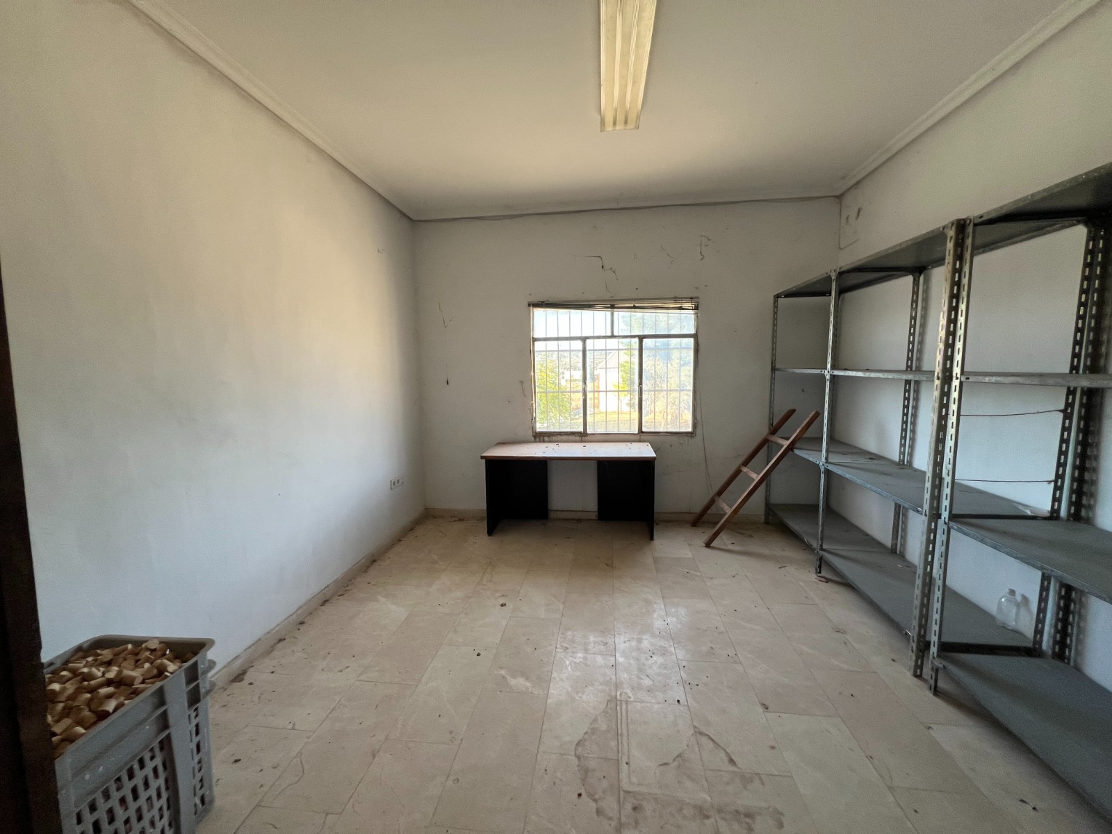 Resale - Commercial in Hondón de los Frailes -  - Alicante