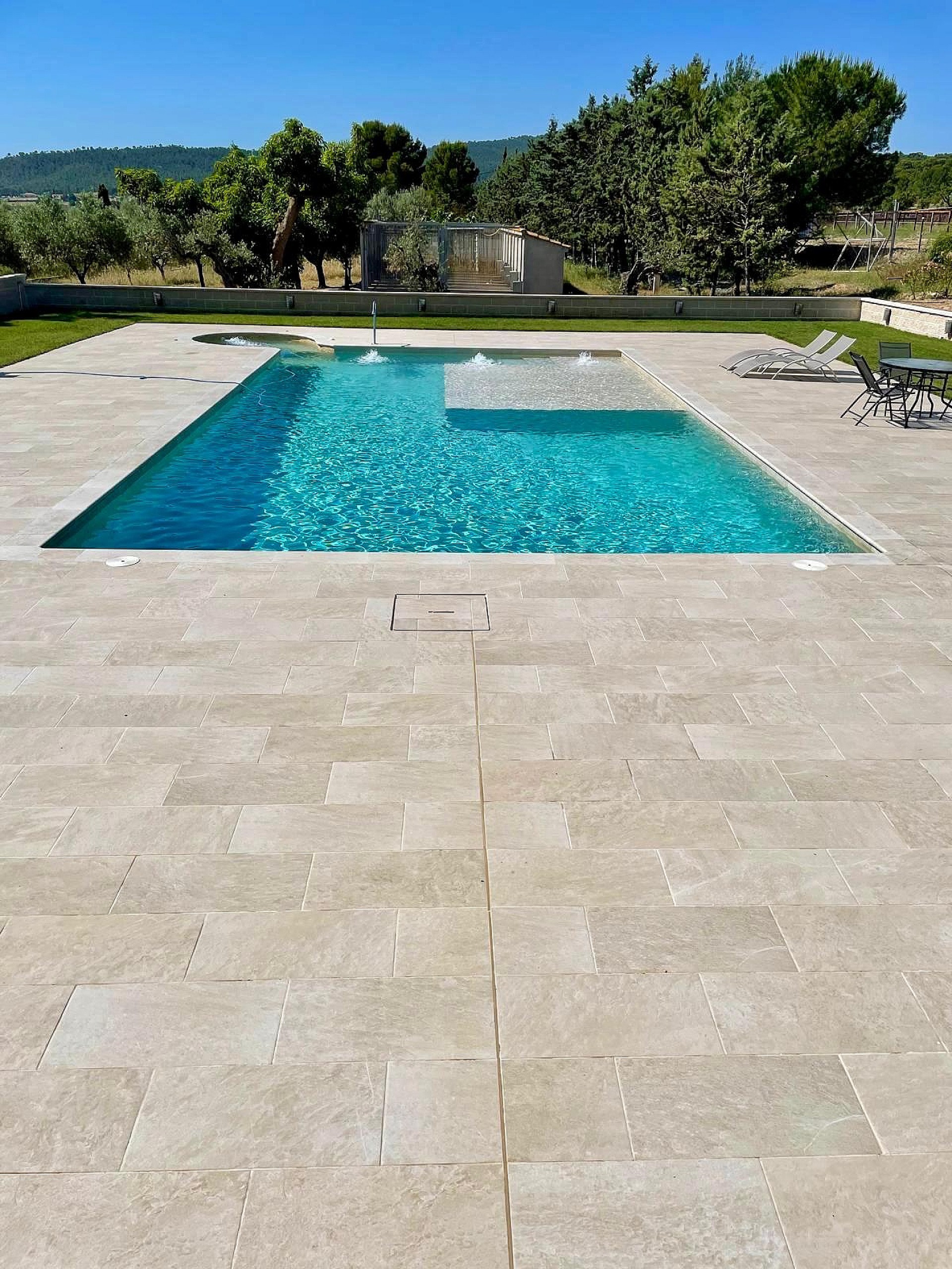 Resale - 6 Bedroom 4 Bathroom Villa in Salinas -  - Alicante