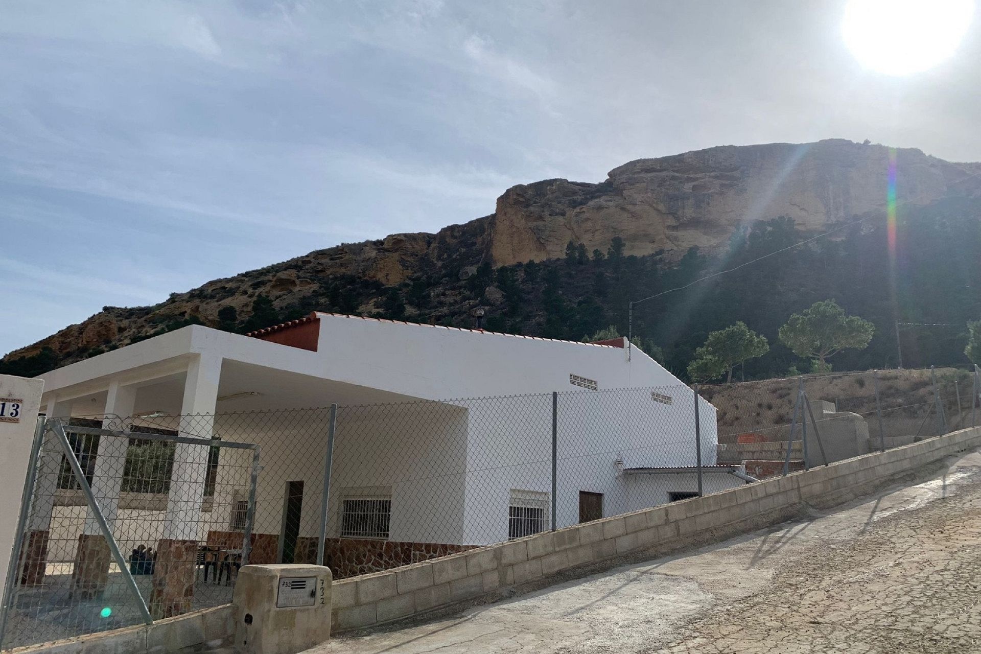 Resale - 4 Bedroom 1 Bathroom Finca in Crevillente -  - Alicante