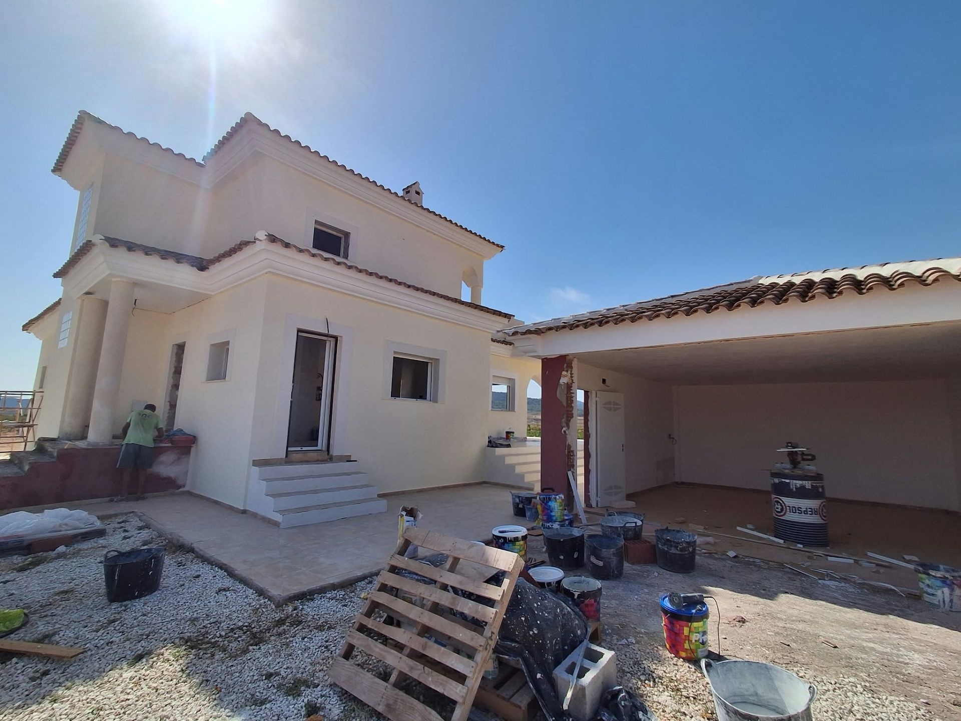 Resale - 5 Bedroom 3 Bathroom Country house in Pinoso -  - Alicante
