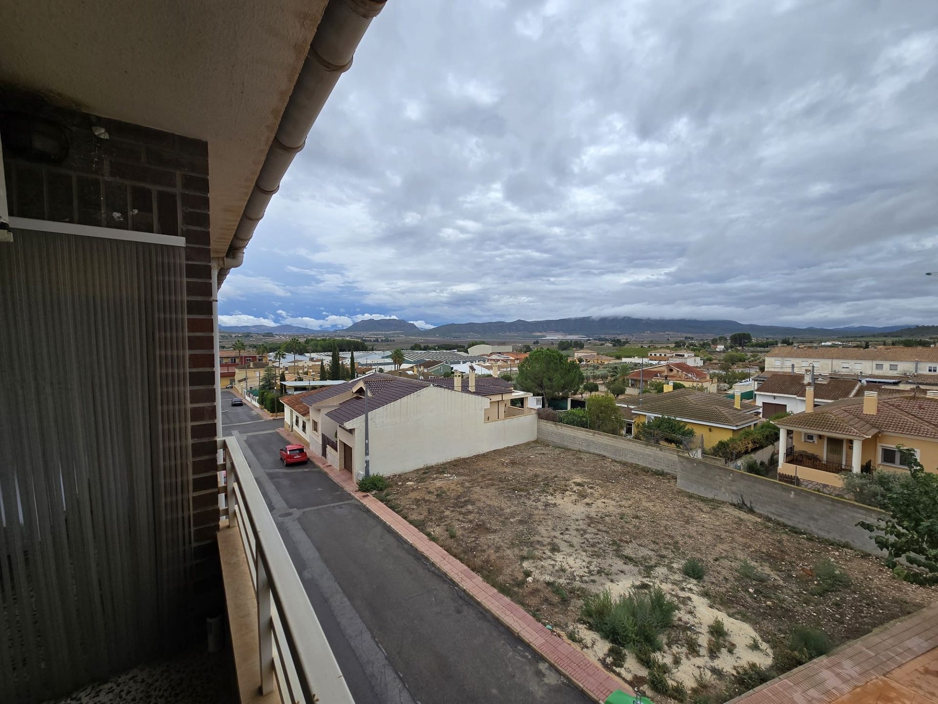 Resale - 4 Bedroom 2 Bathroom Apartment in Salinas -  - Alicante
