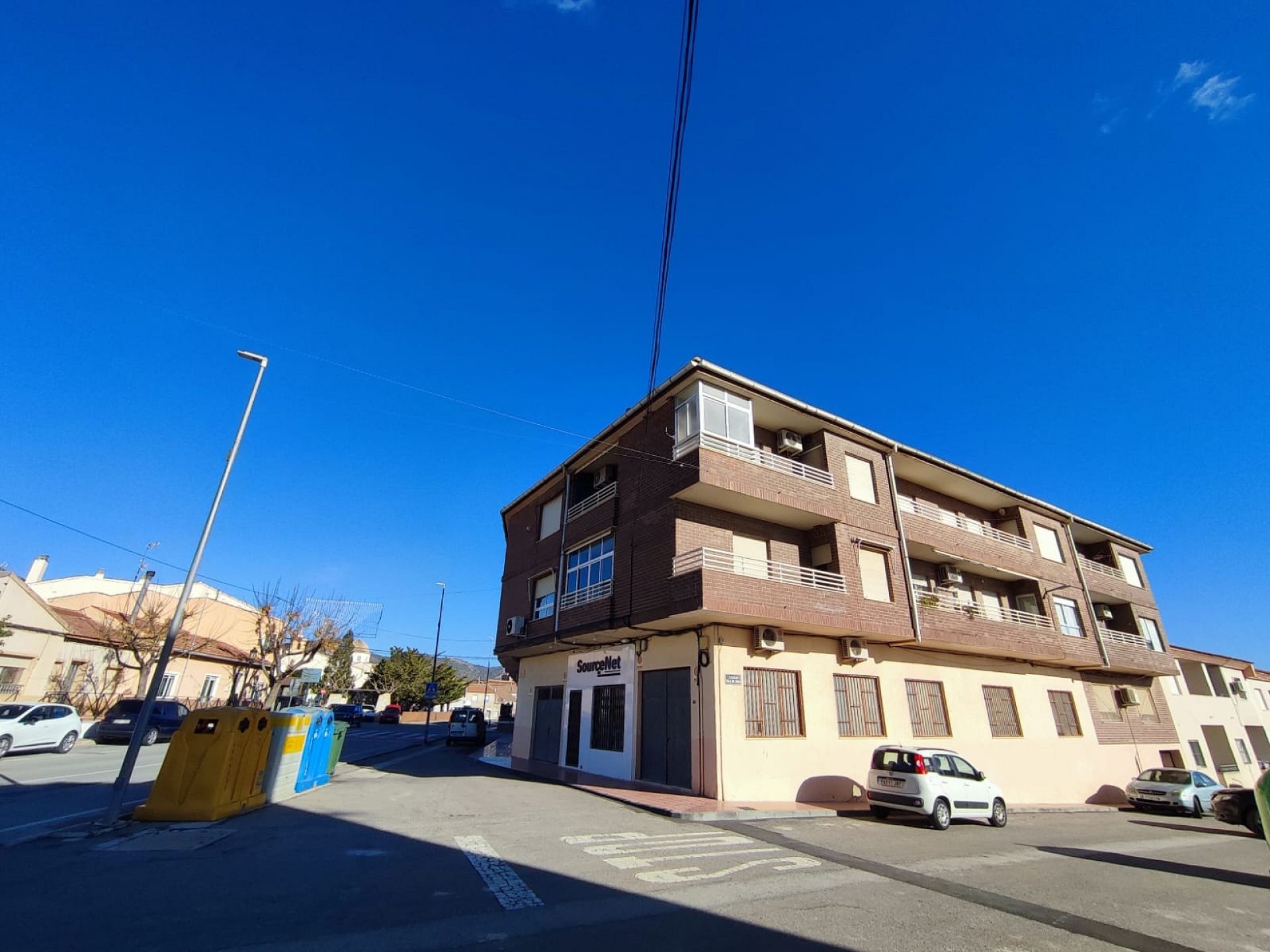 Resale - 4 Bedroom 2 Bathroom Apartment in Salinas -  - Alicante