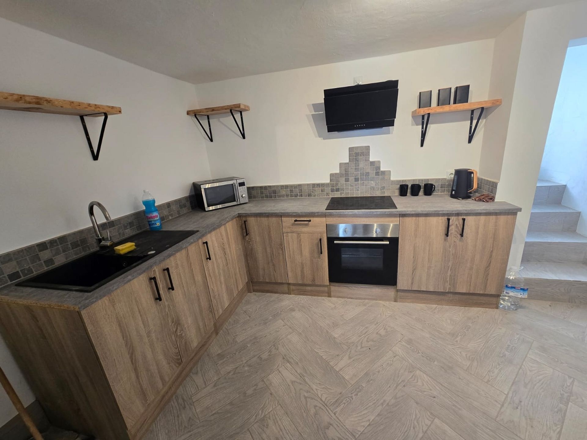 Resale - 3 Bedroom 2 Bathroom Townhouse in Sax -  - Alicante